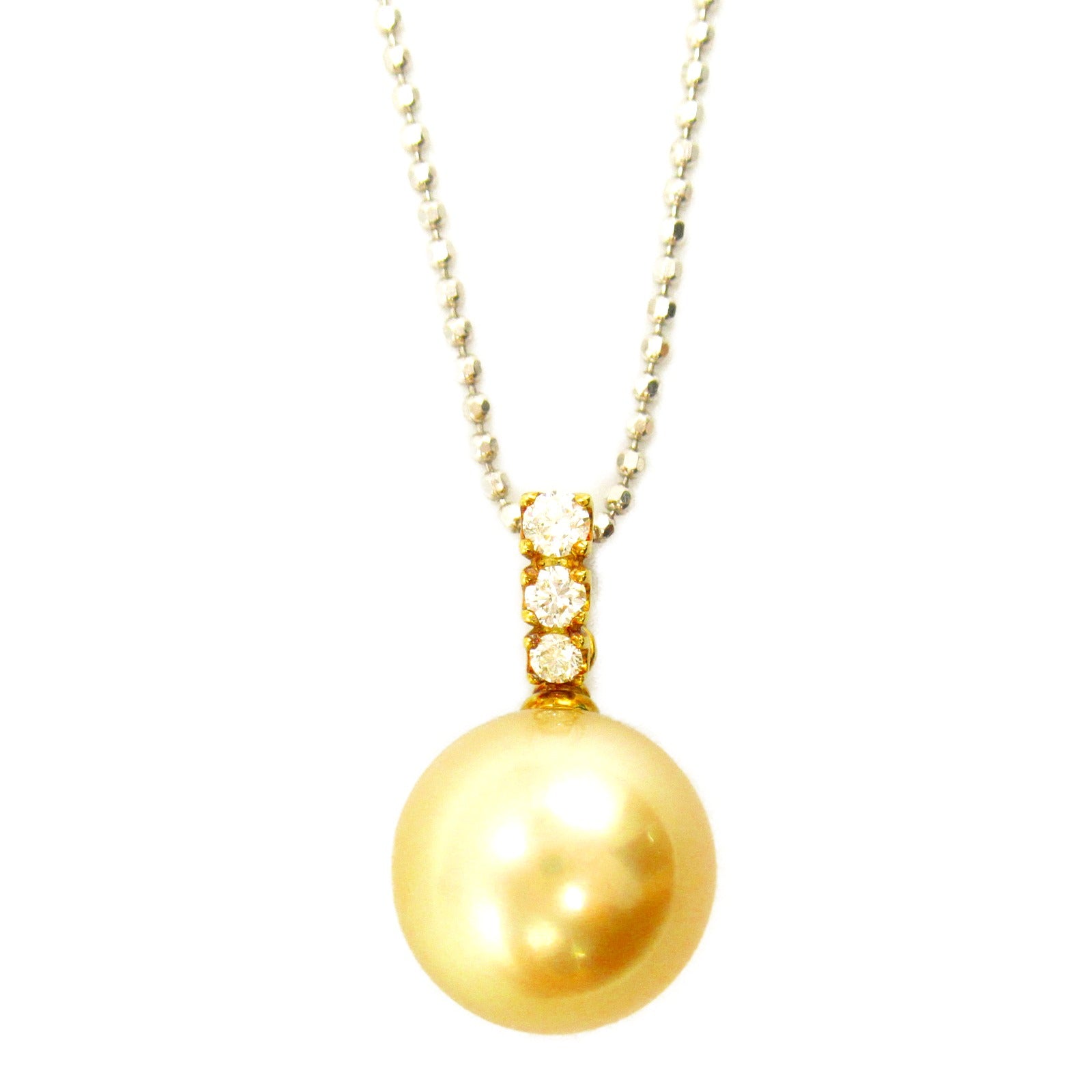 K18 Gold Diamond Pearl Necklace