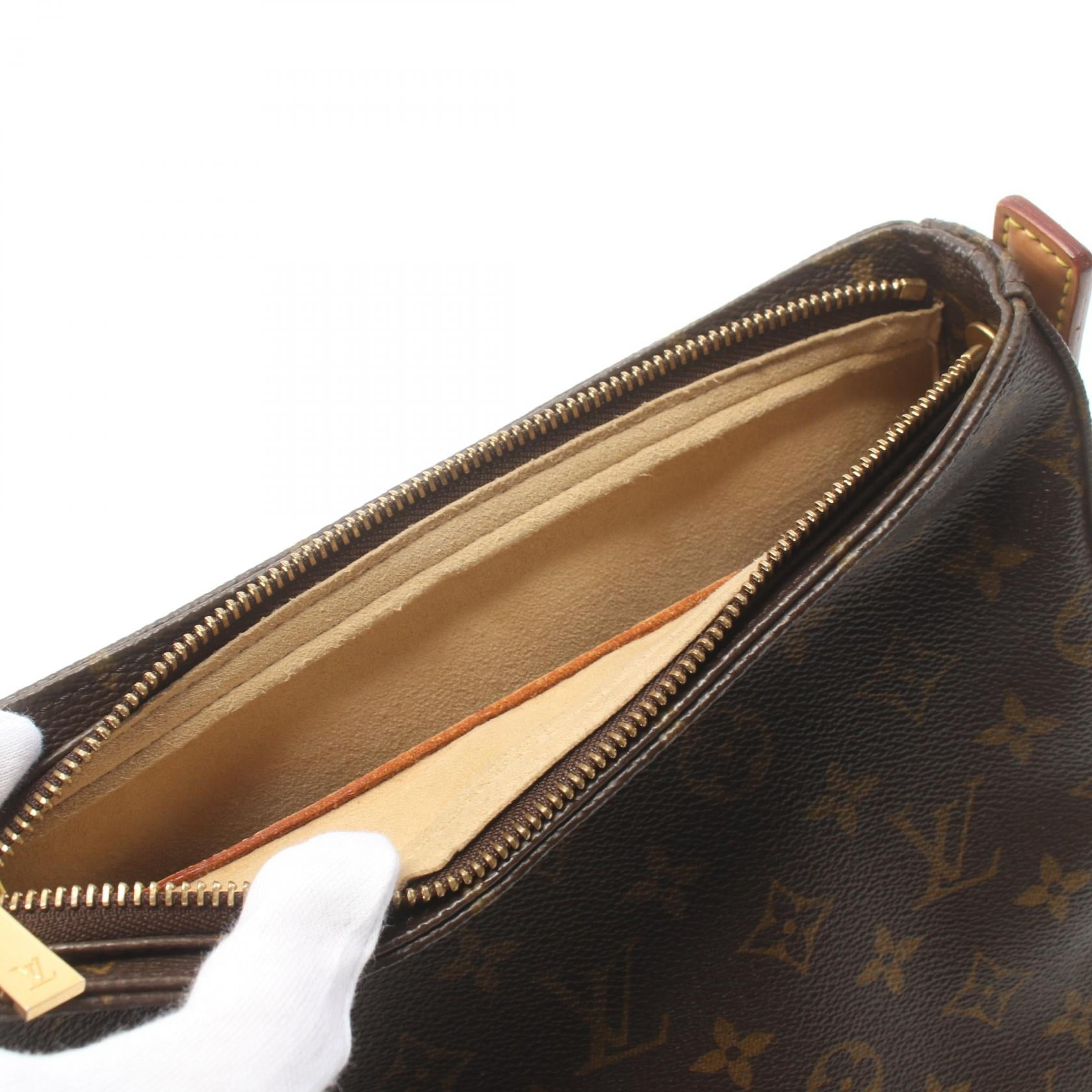 Louis Vuitton Looping MM Monogram Shoulder Bag