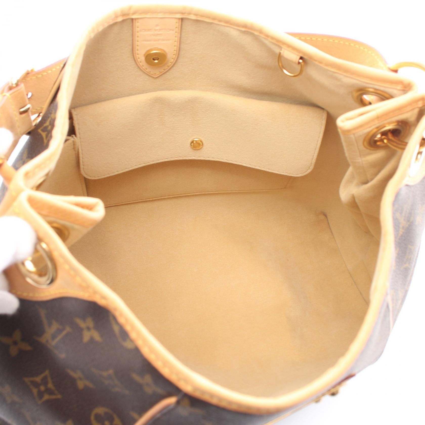 Louis Vuitton Galliera PM Monogram Shoulder Bag M56382