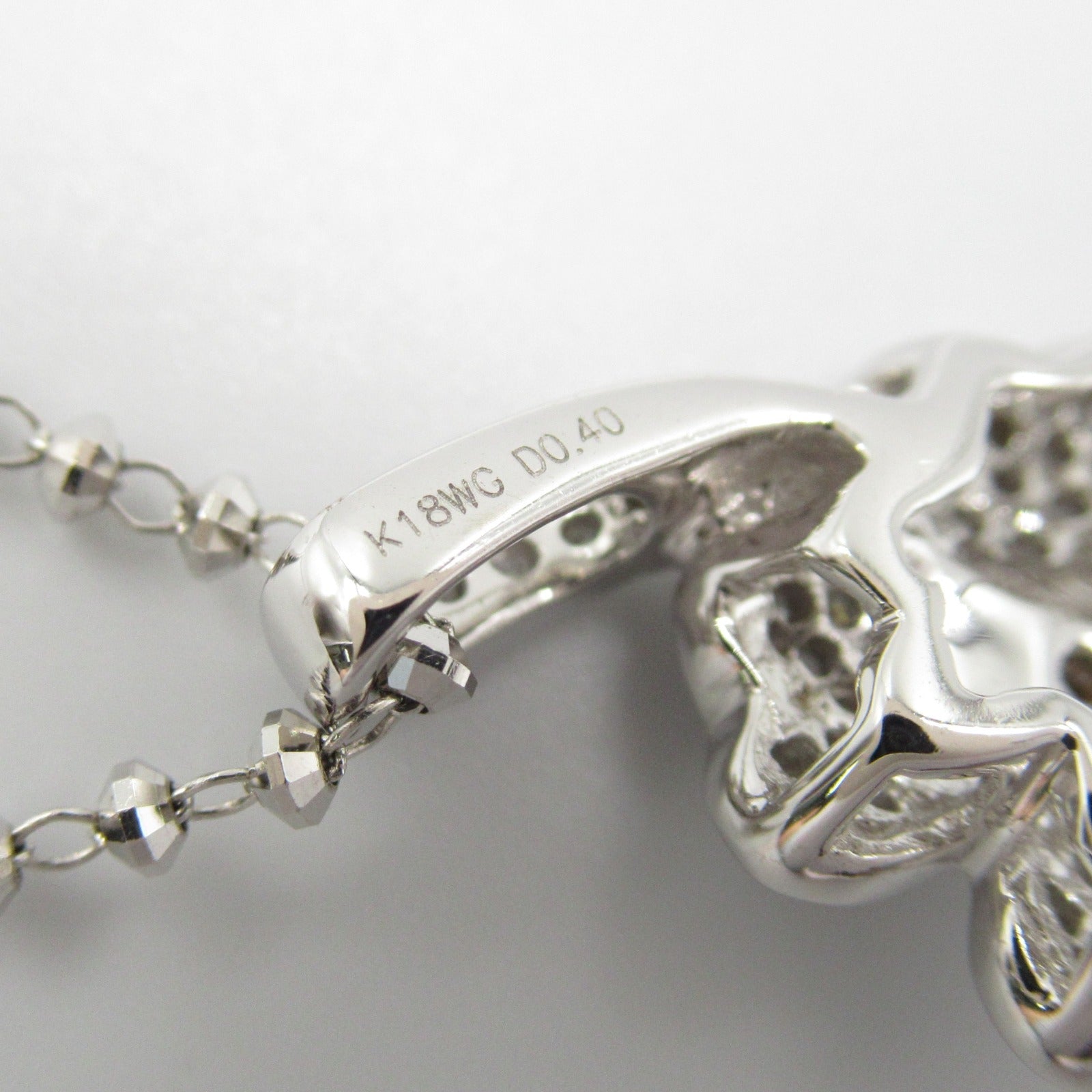 K18WG White Gold Diamond Necklace