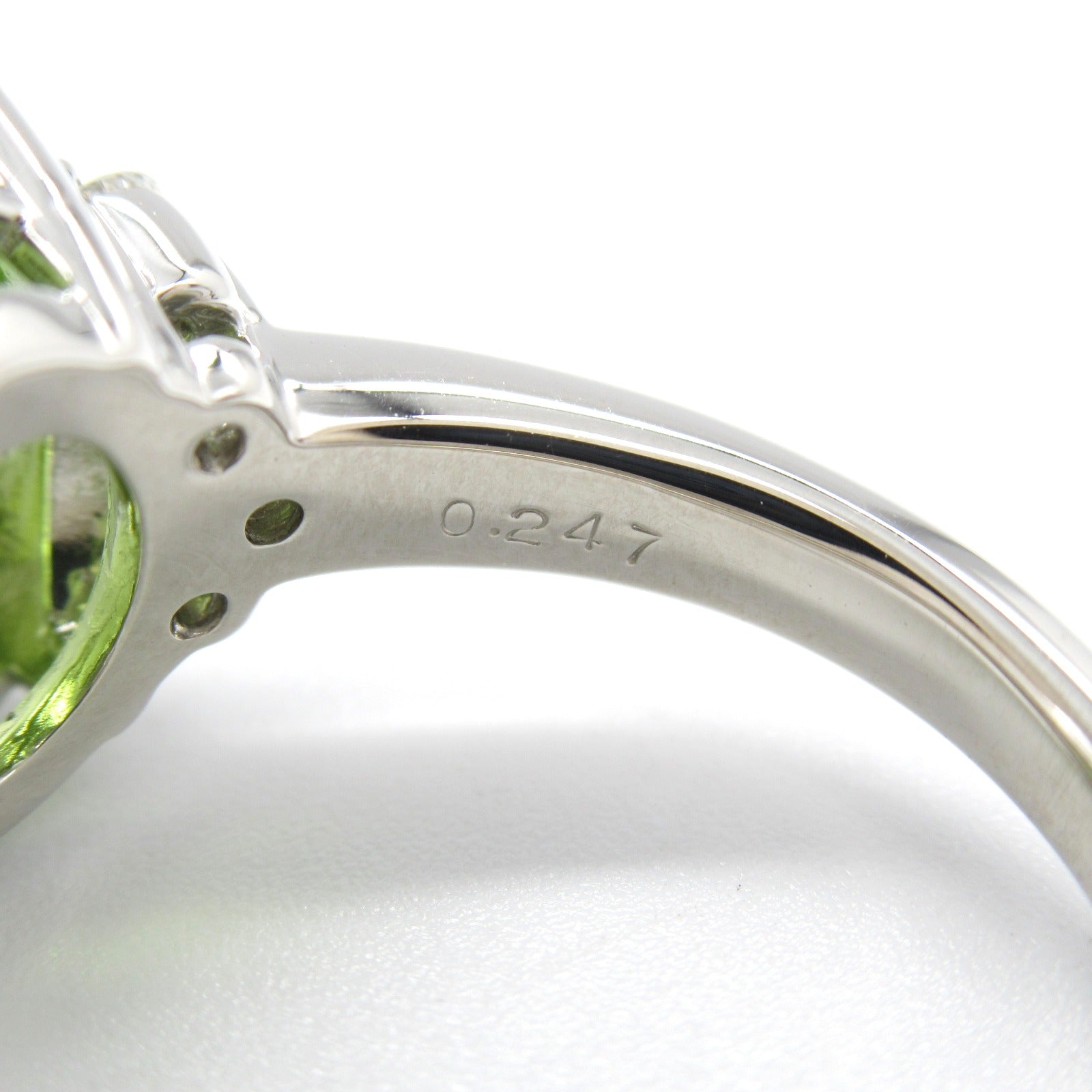 Platinum Peridot Diamond Ring Jewelry