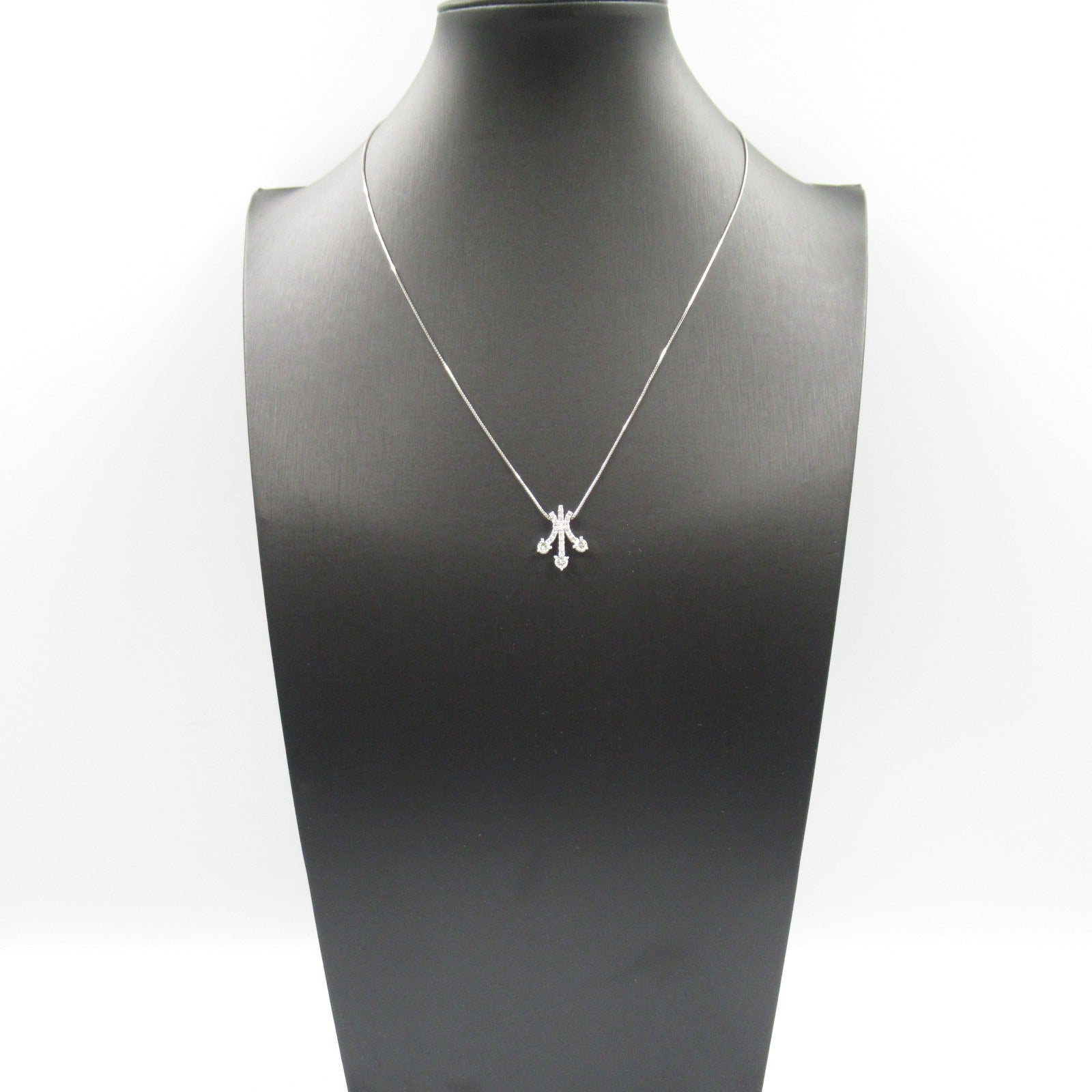 K18WG White Gold Diamond Necklace