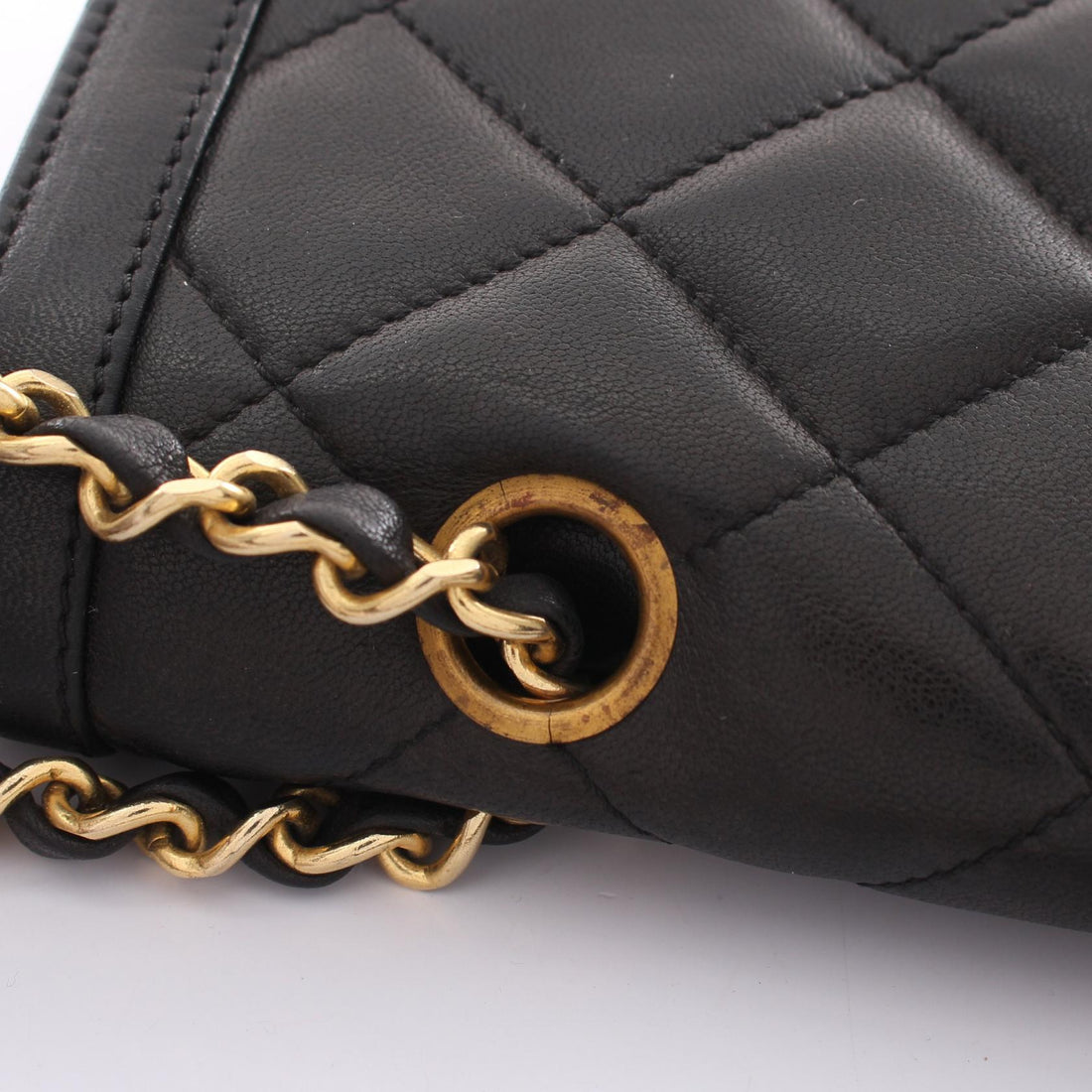 Chanel Matelasse Two-Tone Double Flap Bag Leather Shoulder Bag 2827317 in Very Good Condition