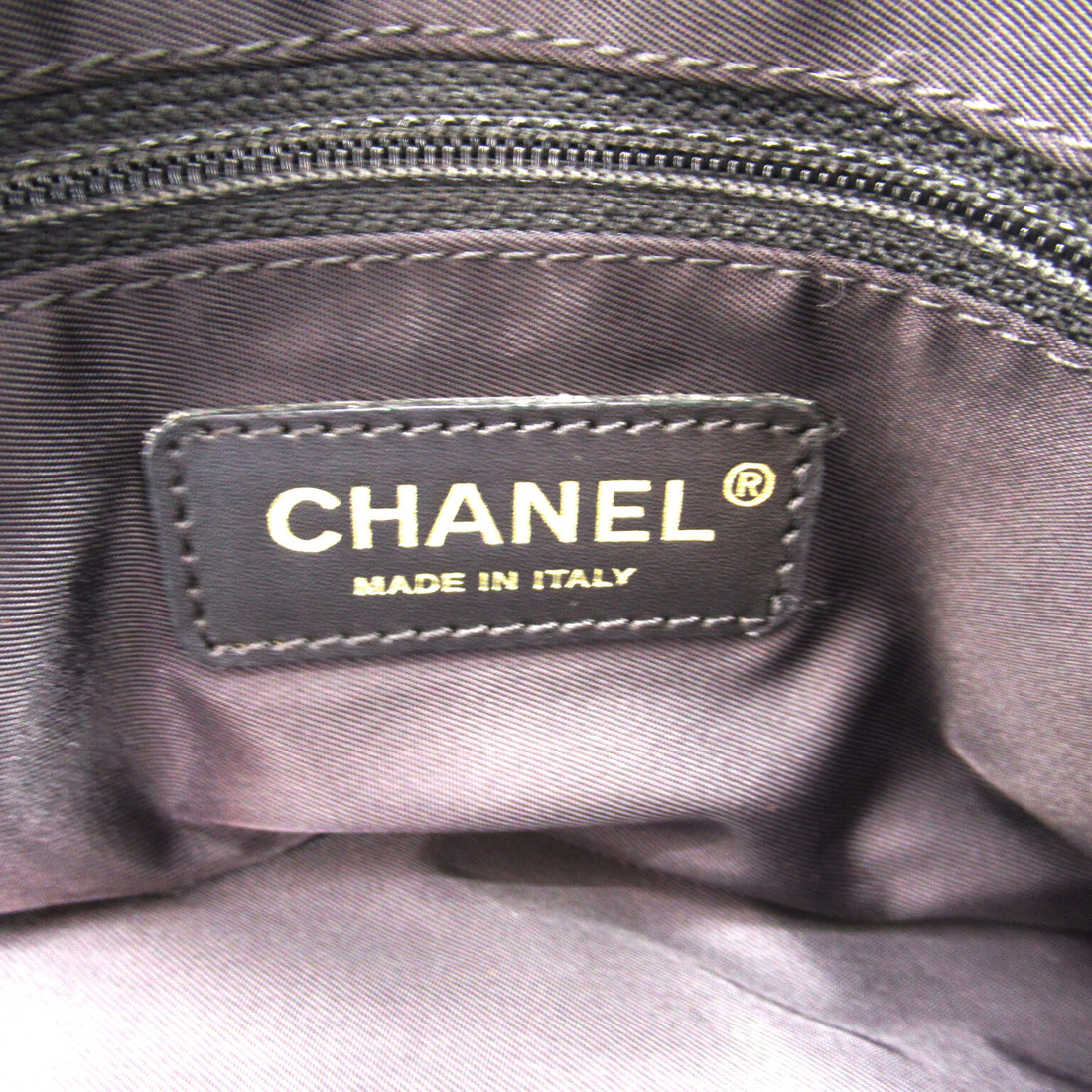 Chanel New Travel Line Tote Bag MM Canvas Tote Bag A15991 in Very Good Condition