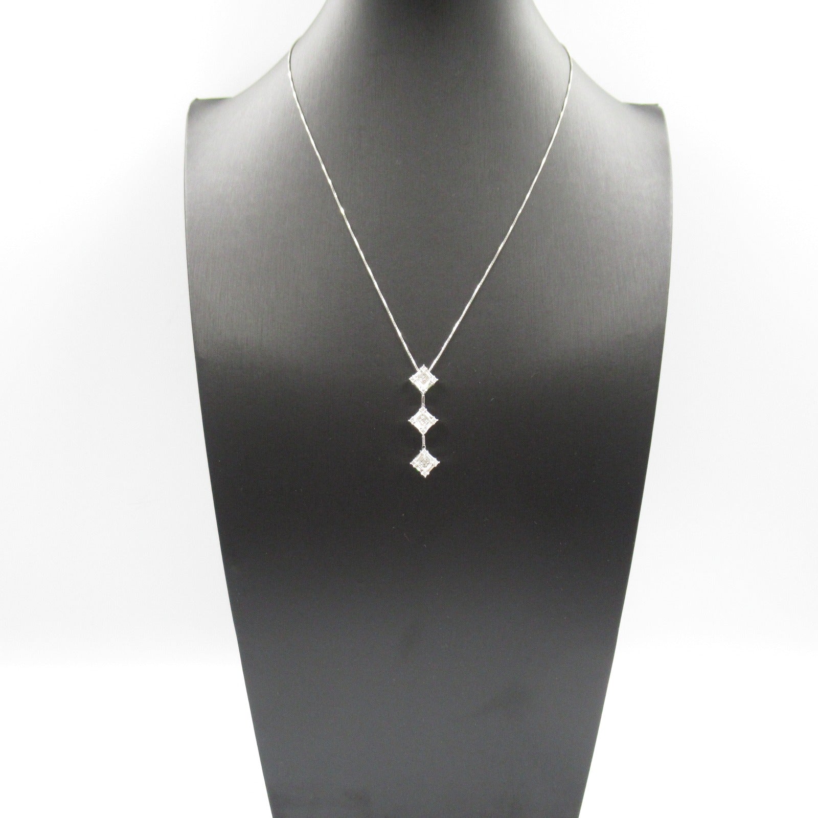 K18WG White Gold Diamond Necklace