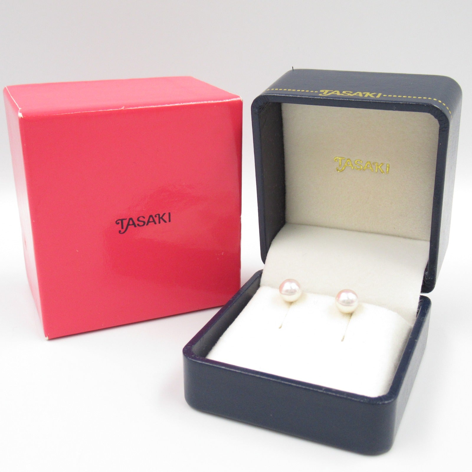 Tasaki 14K Pearl Stud Earrings  Metal Earrings in Very Good Condition