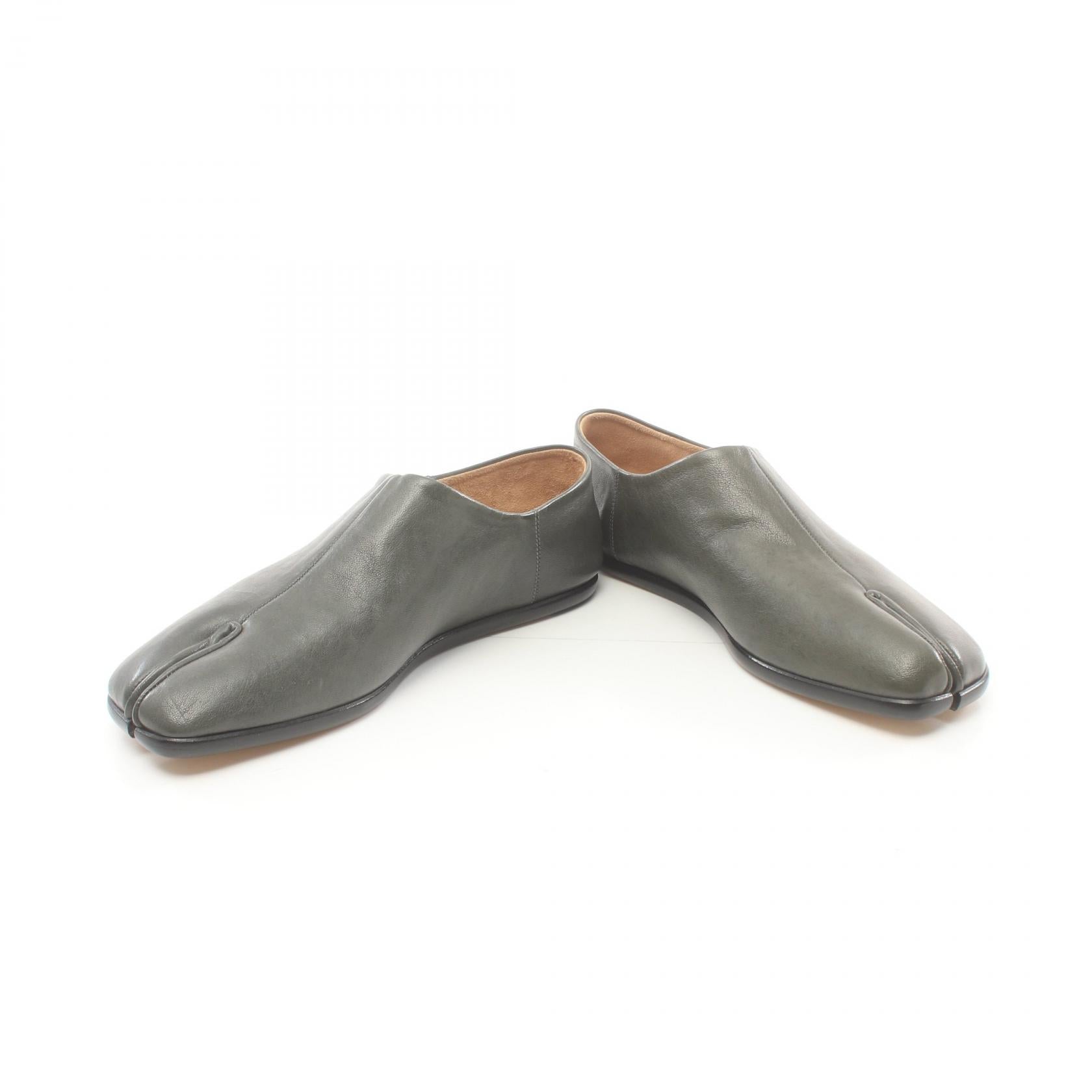 Maison Margiela Tabi Leather Dress Shoes