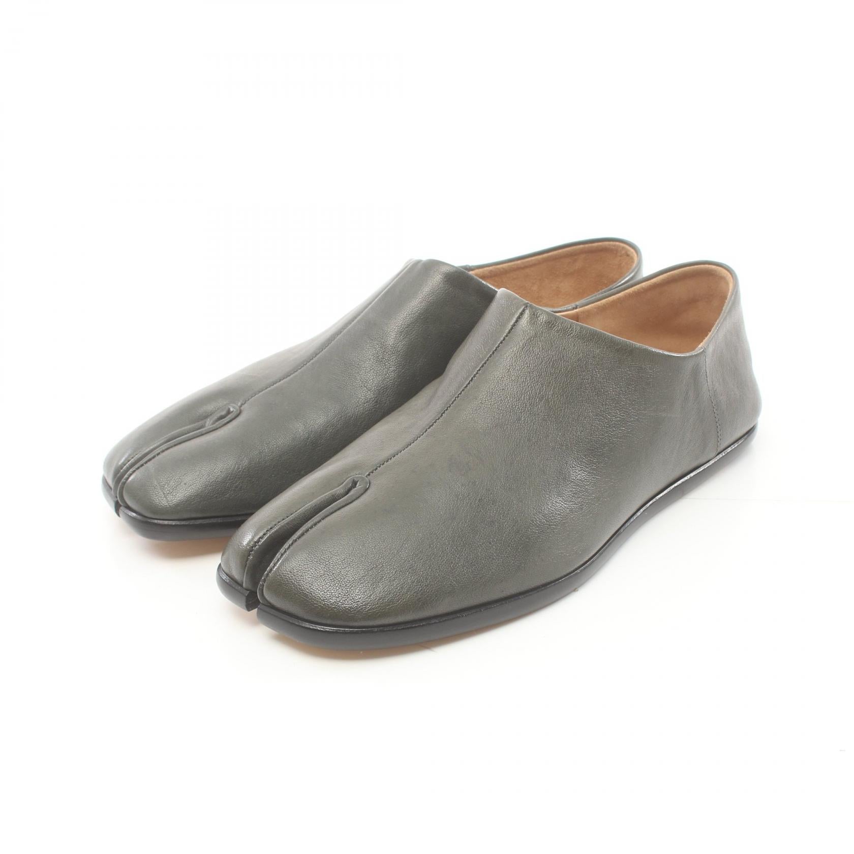 Maison Margiela Tabi Leather Dress Shoes