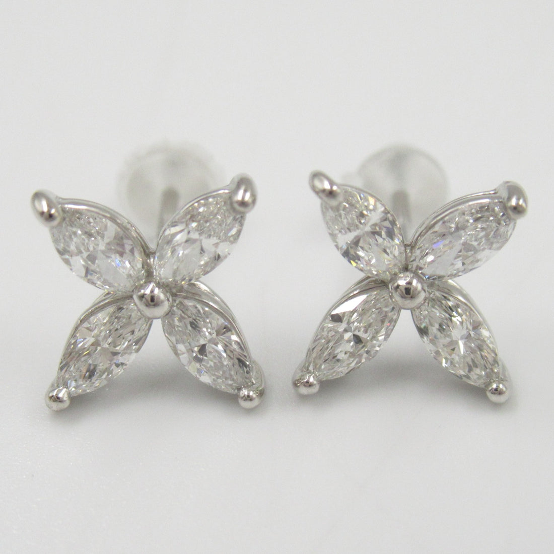 Platinum PT900 Diamond Earrings Jewelry