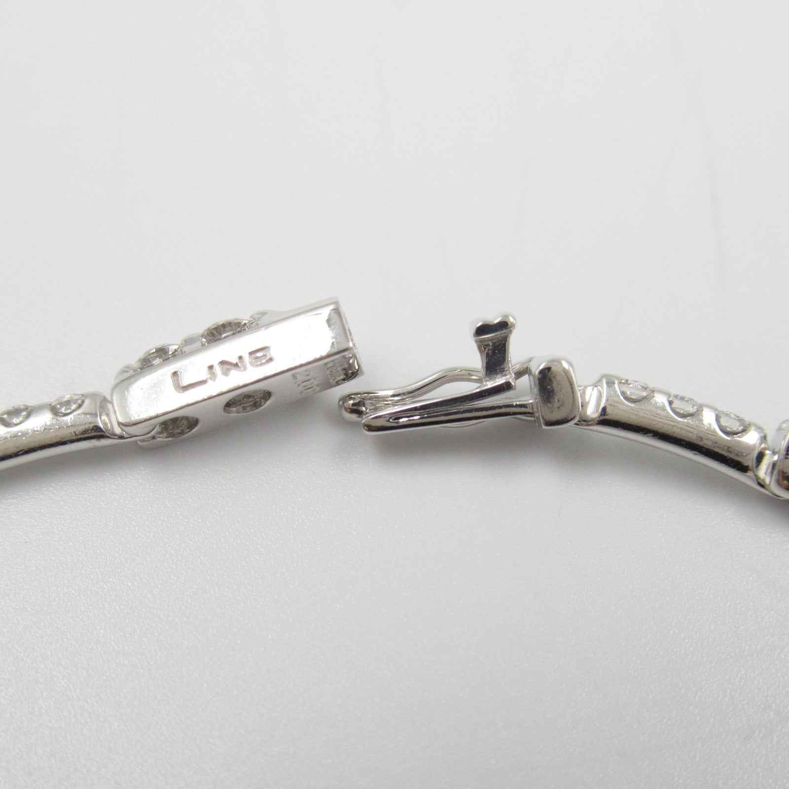 K18WG White Gold Diamond Bracelet