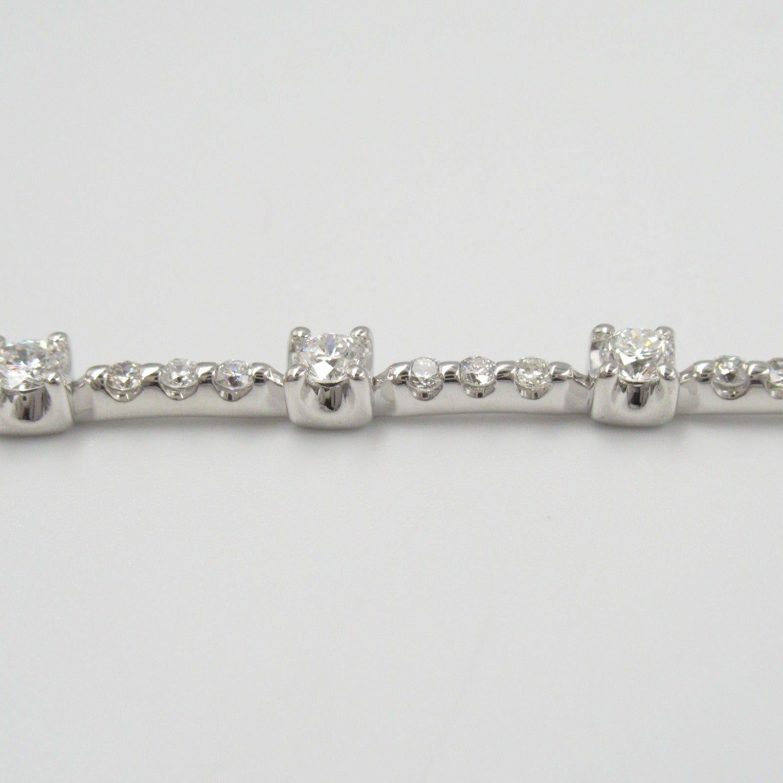 K18WG White Gold Diamond Bracelet