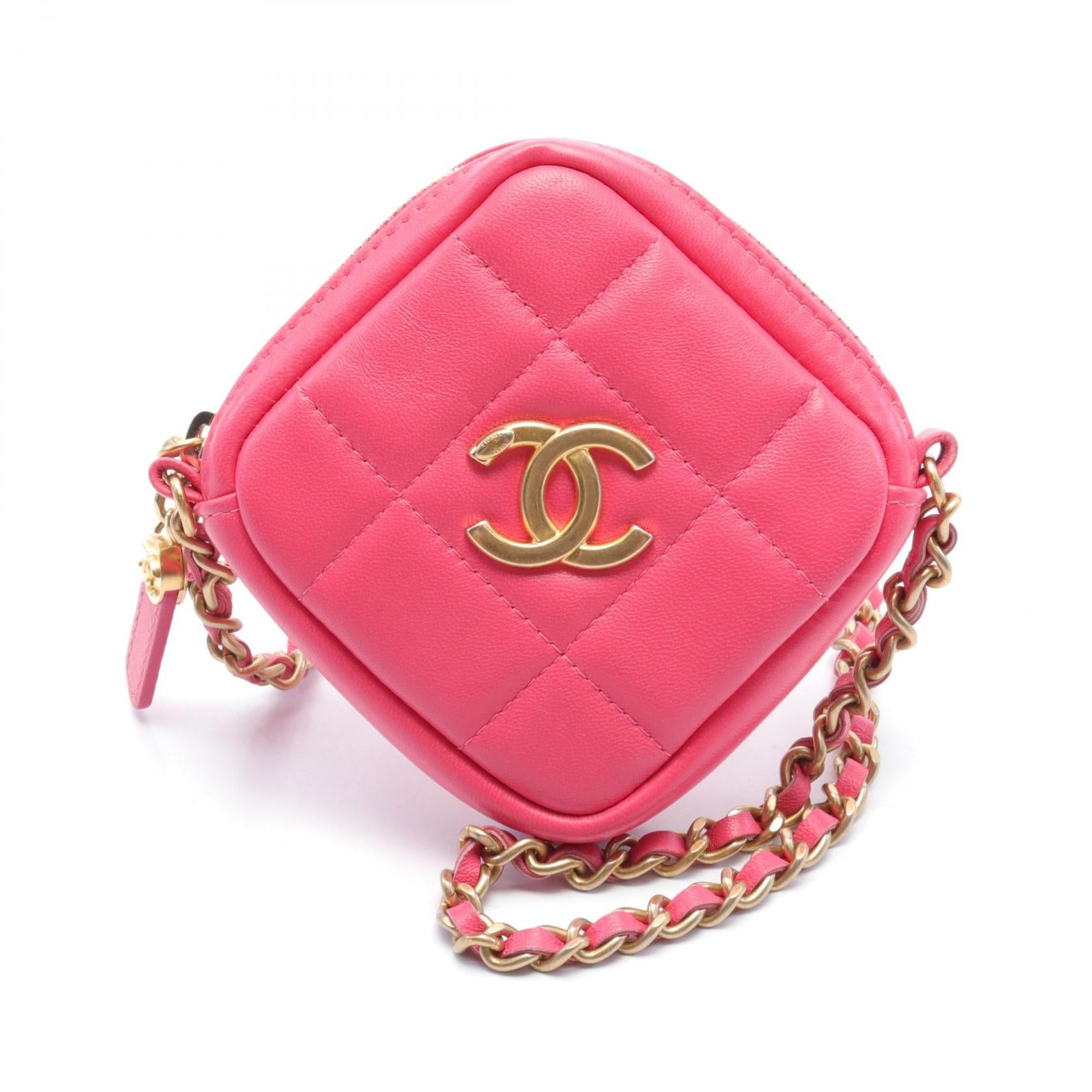 Chanel Quilted Leather Diamond Clutch with Chain Leather Crossbody Bag AP1926 in Great Condition