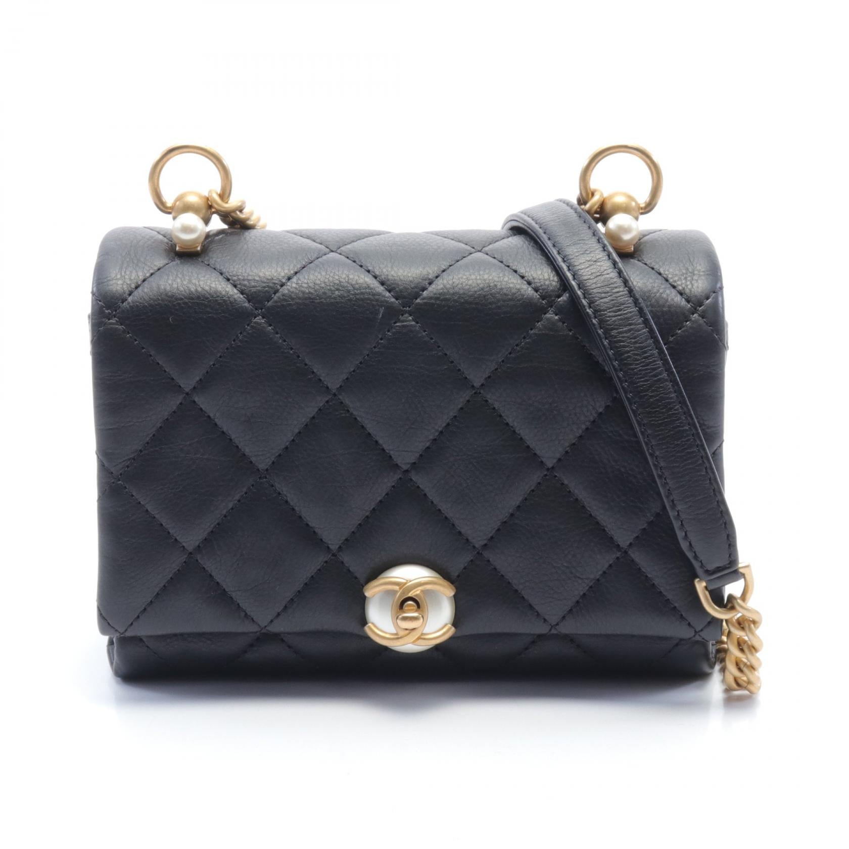 Chanel Leather Matelasse Shoulder Bag AS1170