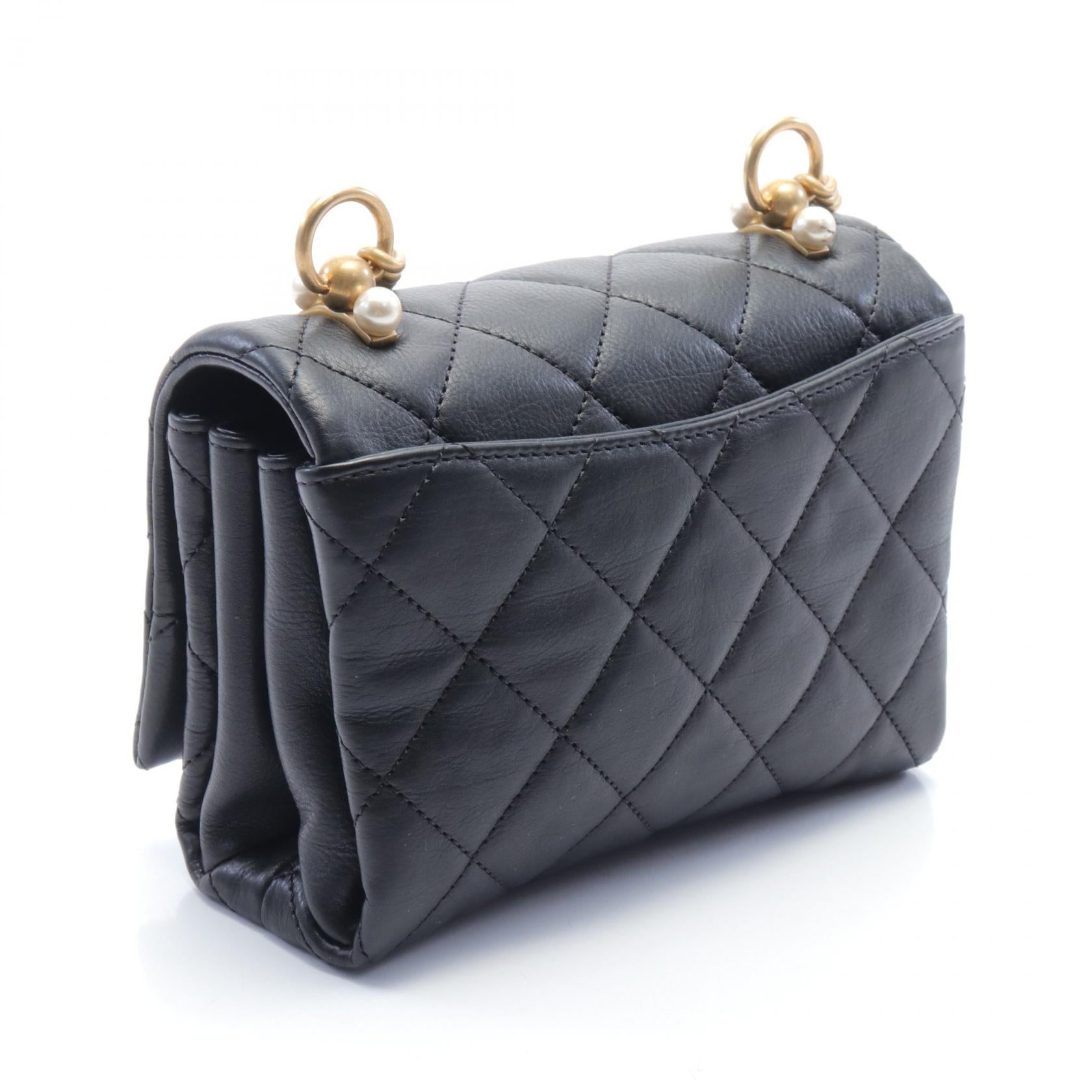 Chanel Leather Matelasse Shoulder Bag AS1170