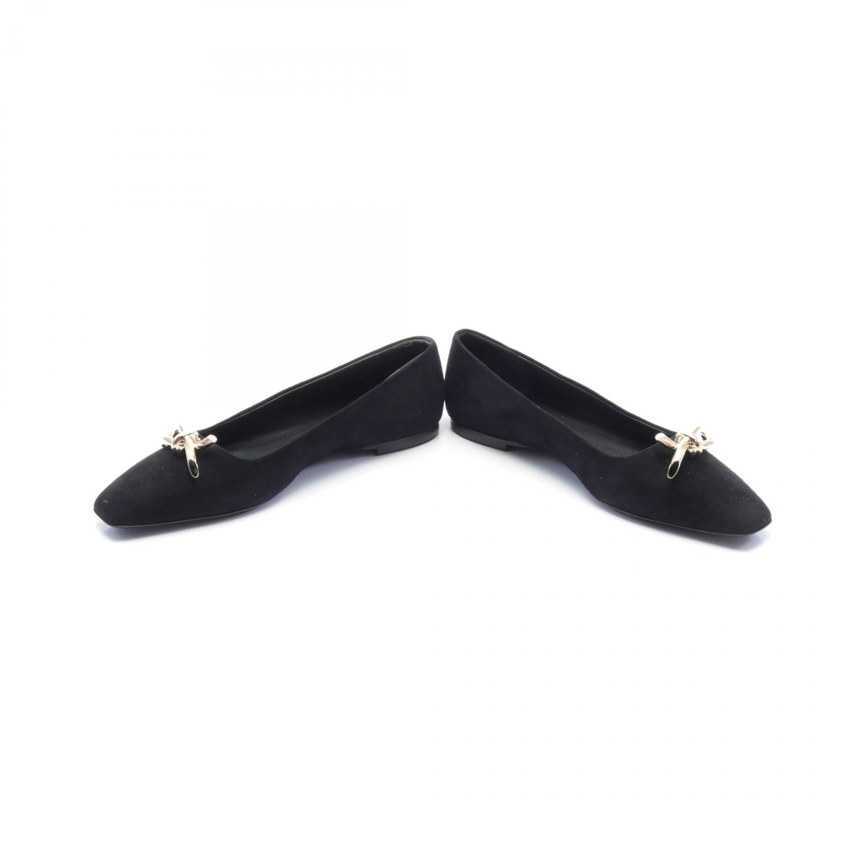 Salvatore Ferragamo ANNIE Suede Pumps Black