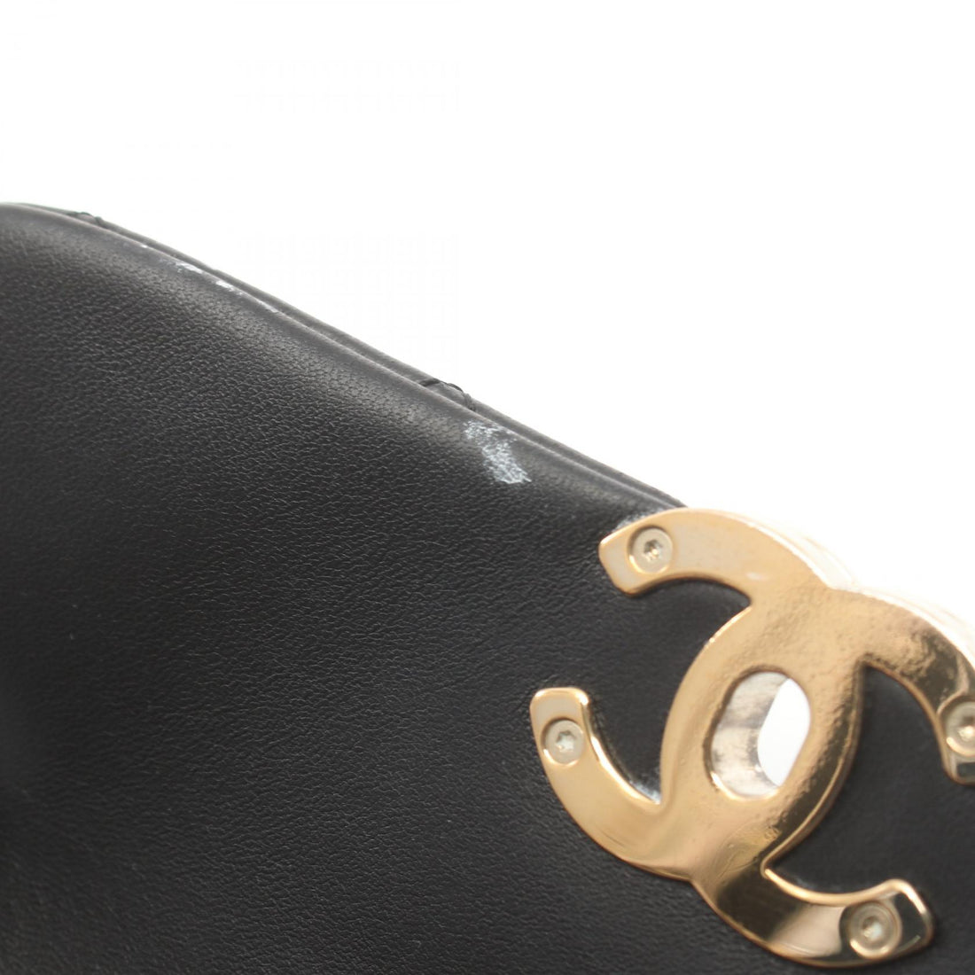 Chanel Matelasse Lambskin Shoulder Bag Black