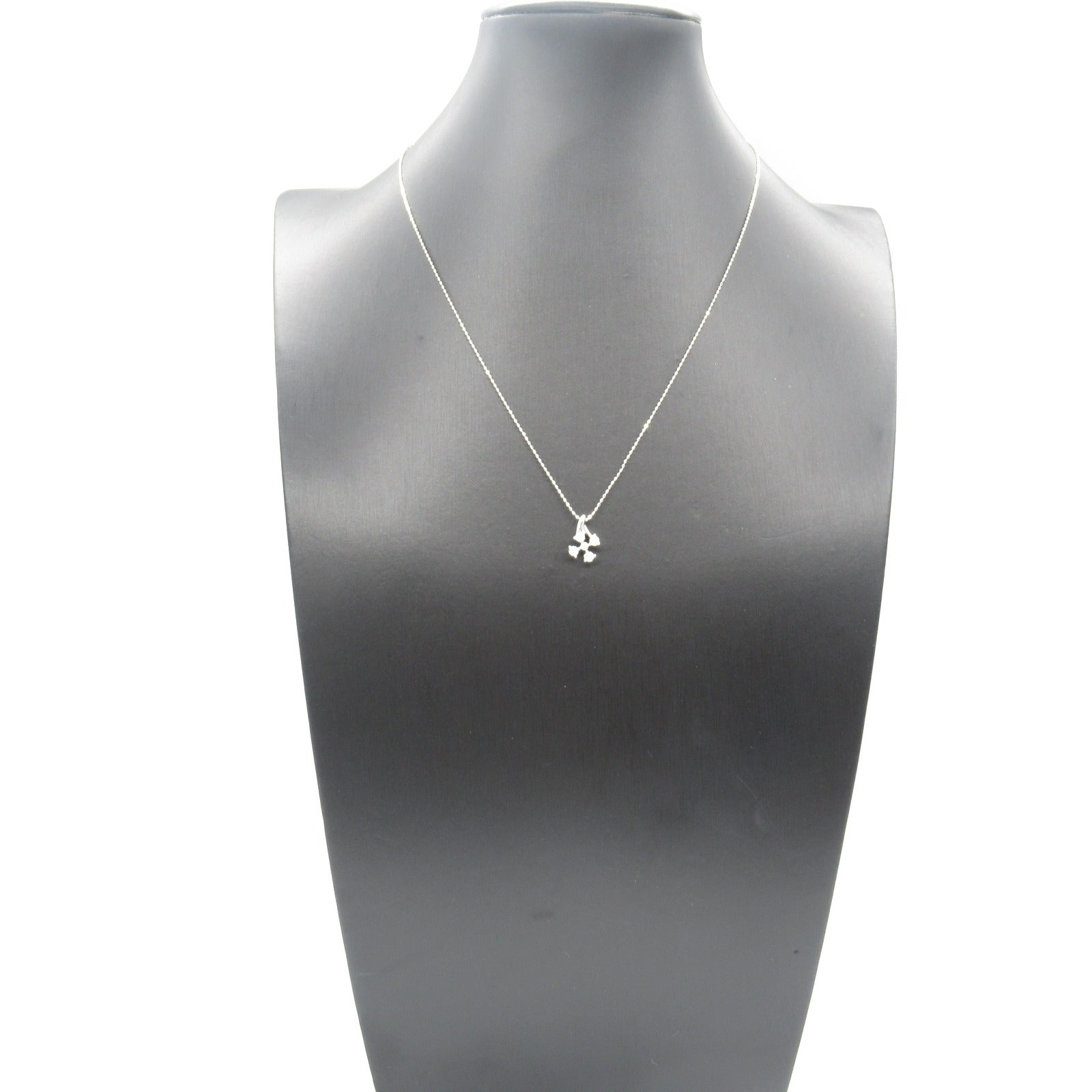 K18WG White Gold Diamond Necklace