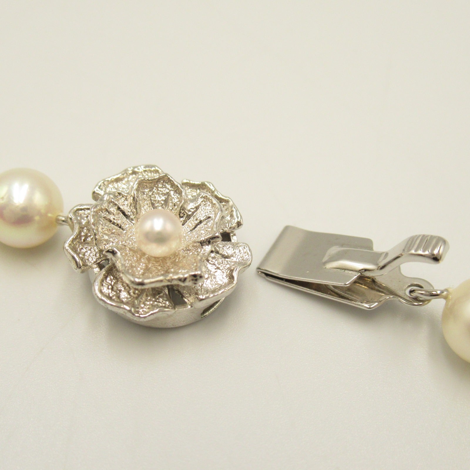 Jewelry Pearl Necklace SV White