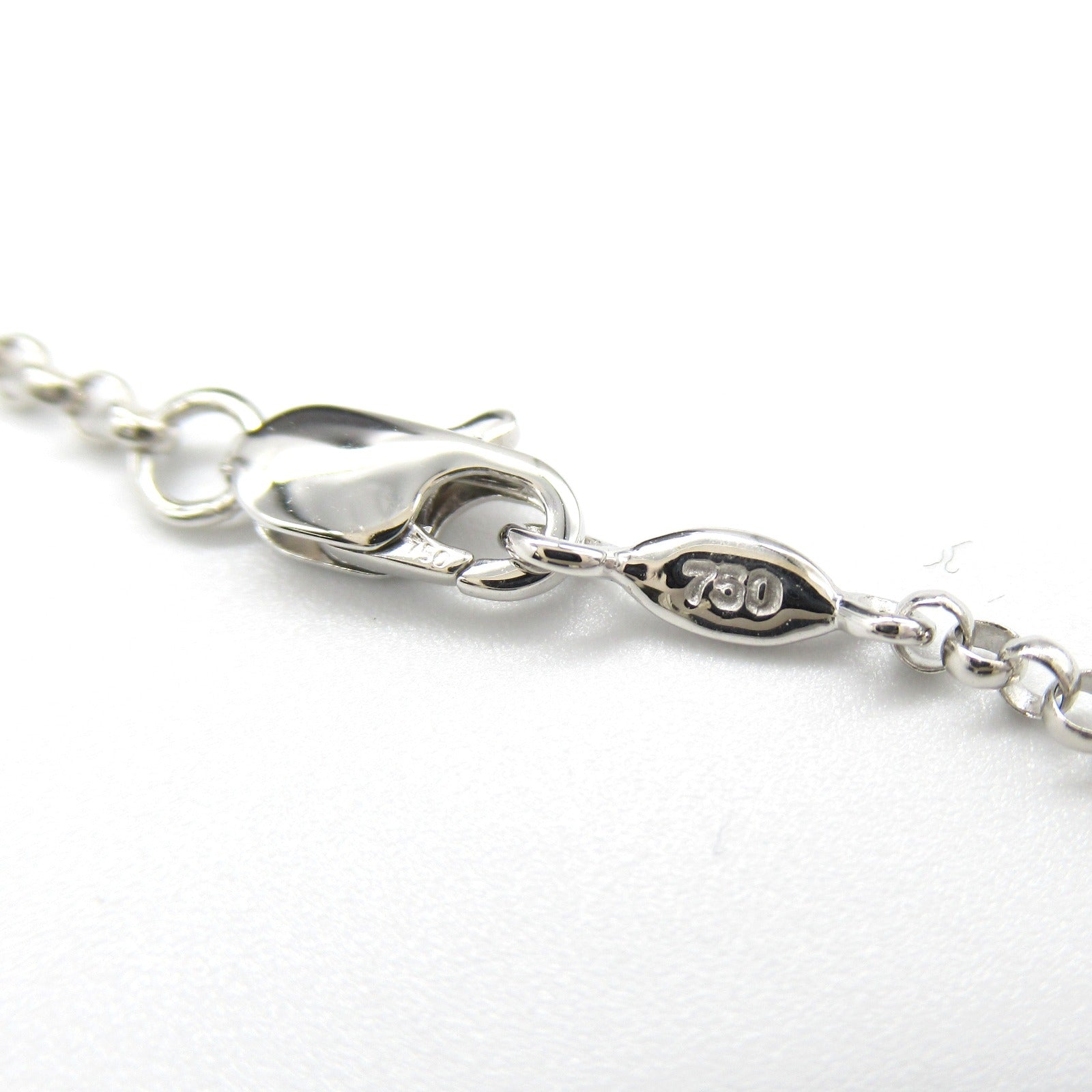 K18WG White Gold Diamond Necklace