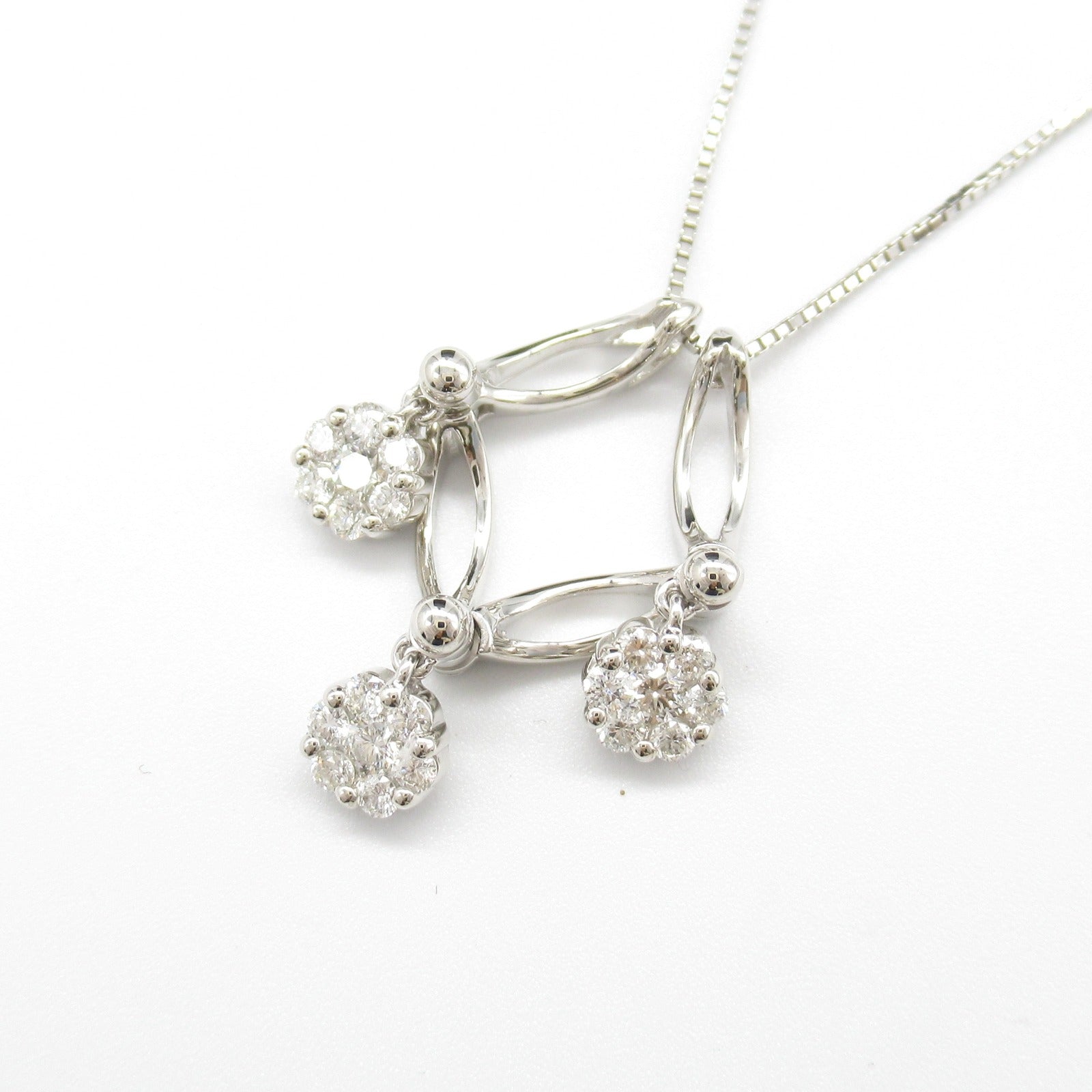 K18WG White Gold Diamond Necklace