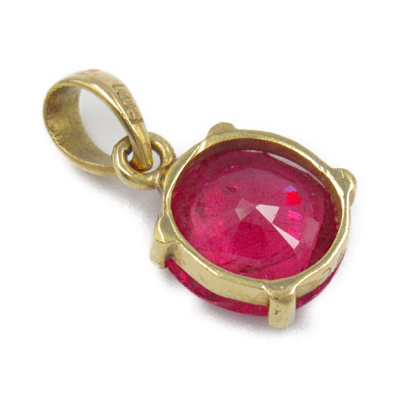 LuxUness 18K Ruby Pendant Metal Pendant in Great Condition