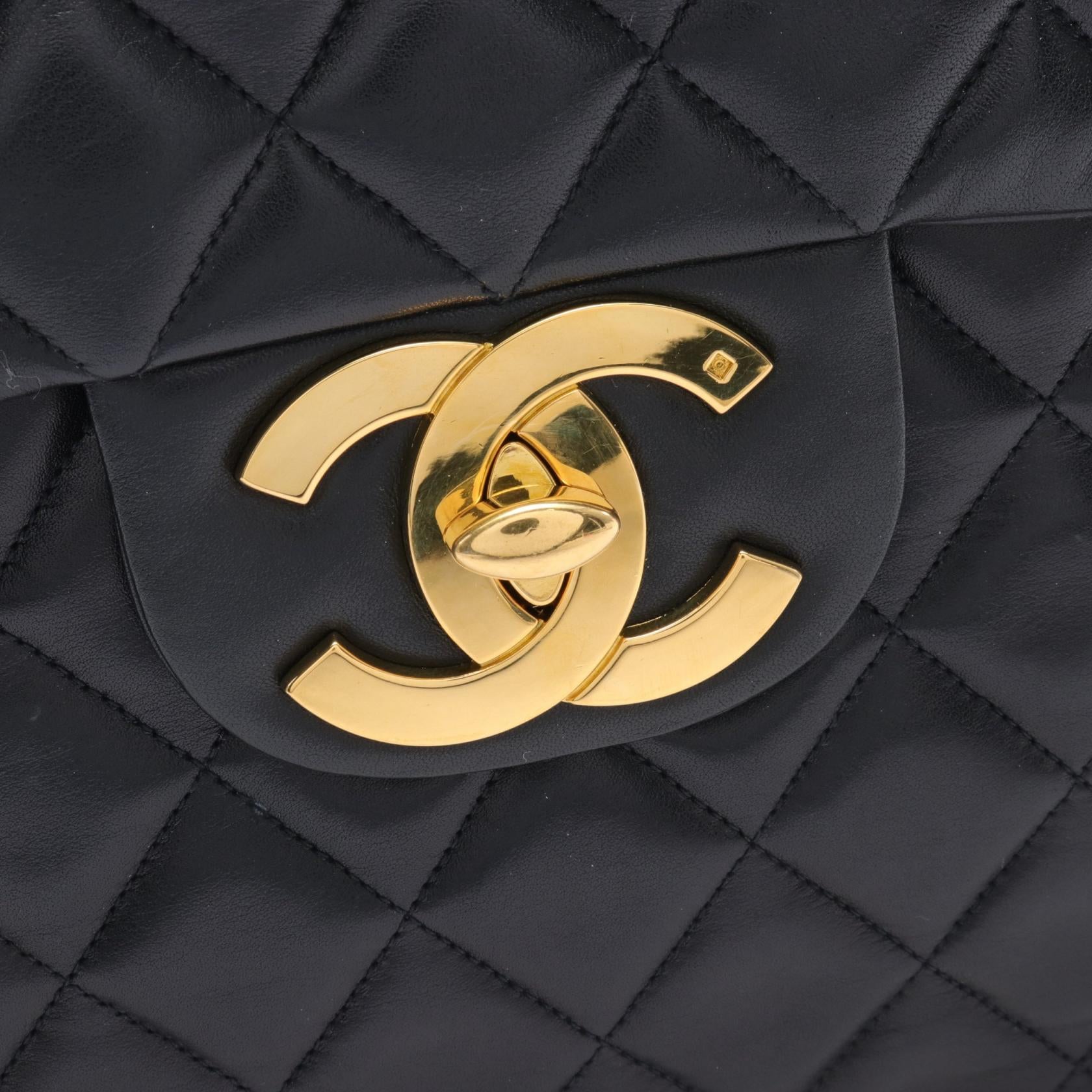 Chanel Maxi Leather Single Flap Bag Leather Shoulder Bag in Great Condition