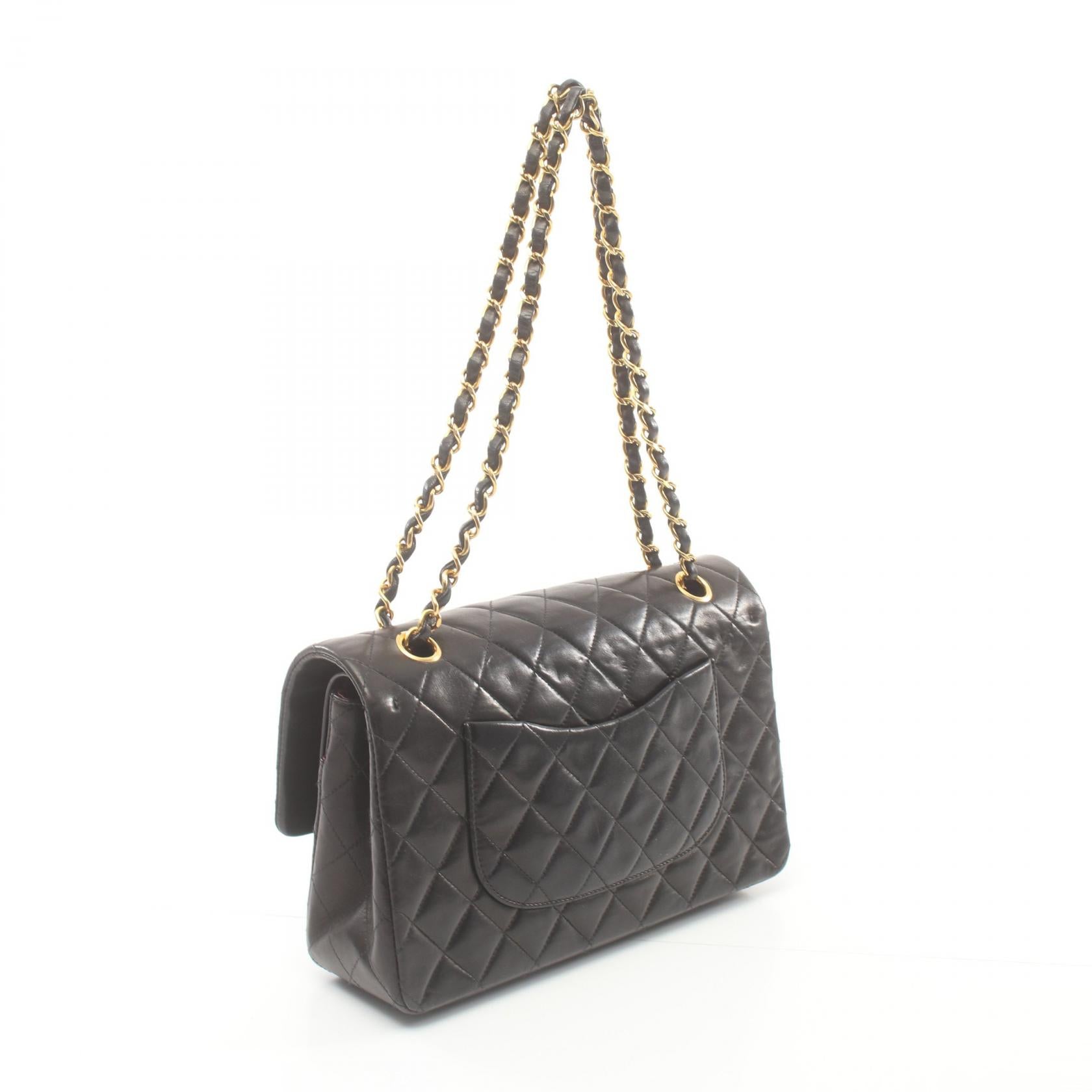 Chanel Matelasse W Flap Shoulder Bag A01112