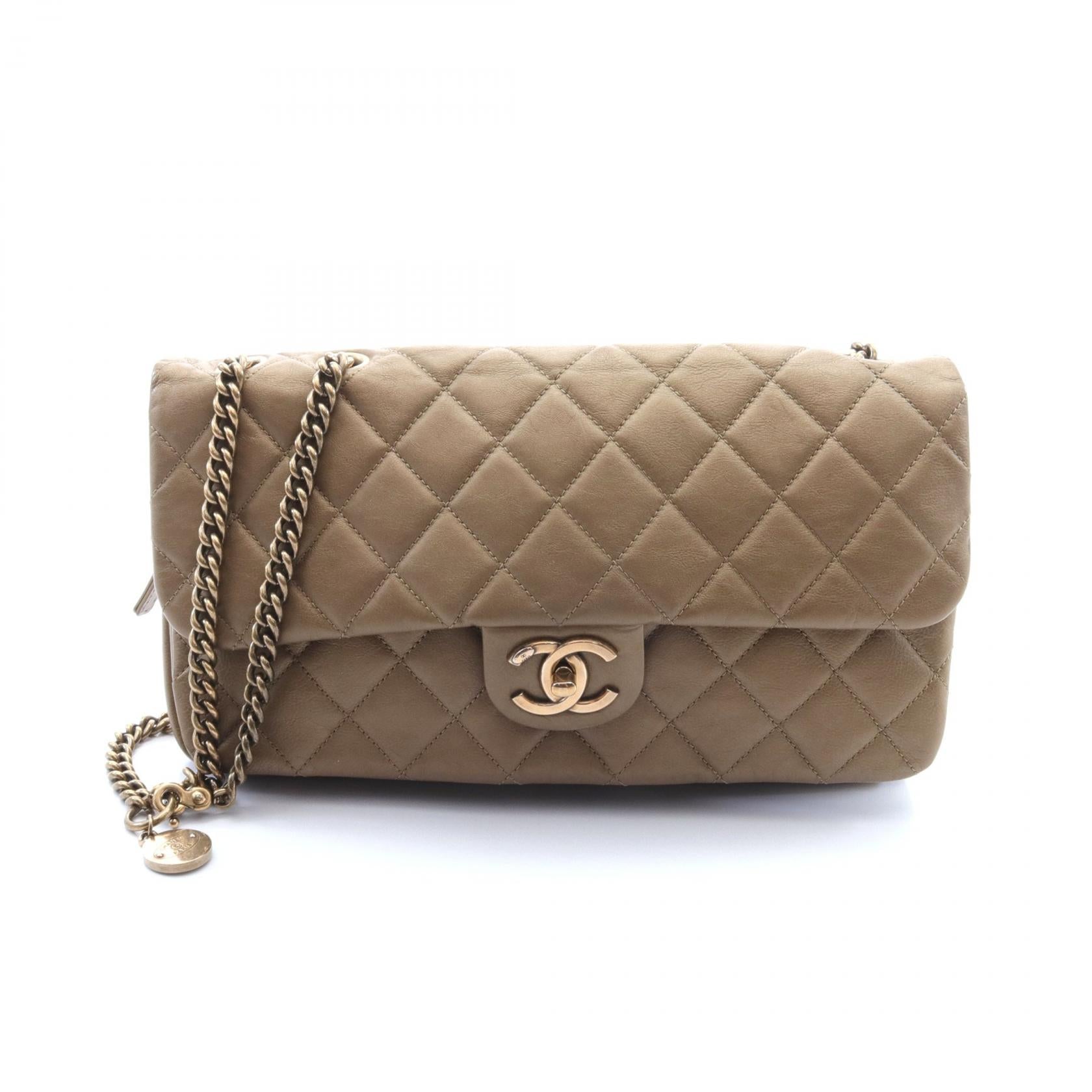 Chanel CC Quilted Leather Chain Flap Bag Leather Shoulder Bag in Very Good Condition