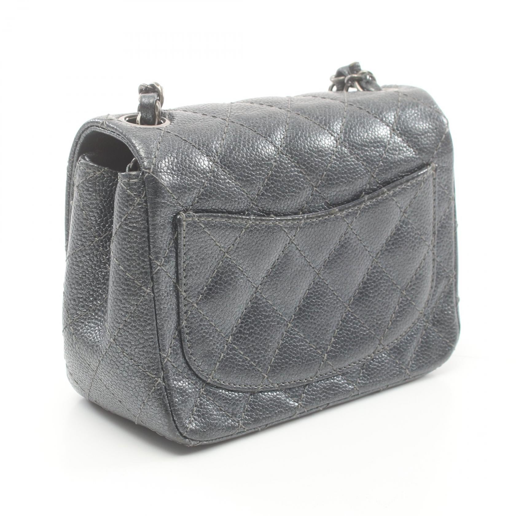 Chanel CC Caviar Quilted Mini Square Flap Leather Shoulder Bag in Good Condition