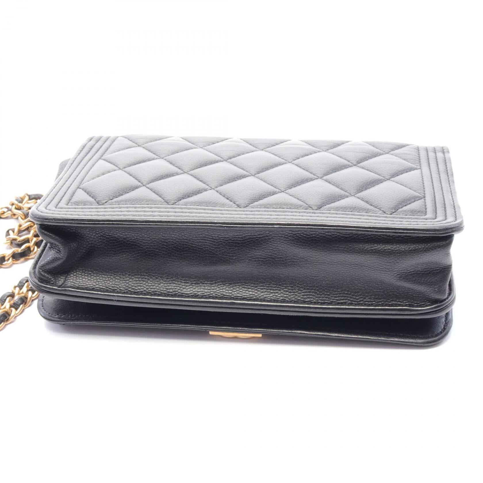 Chanel Boy Matelasse Leather Shoulder Bag Black