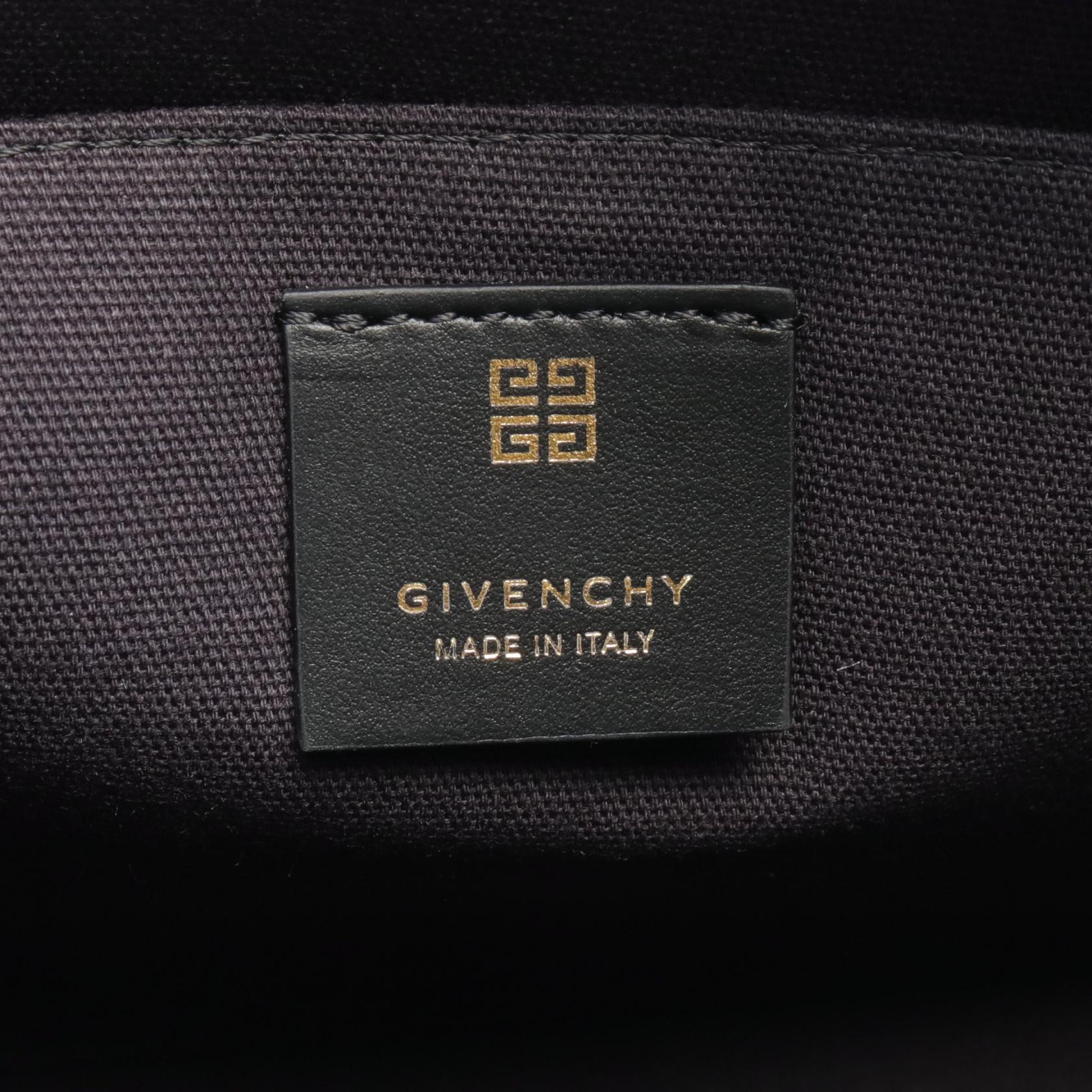 Givenchy Logo Canvas Clutch Bag Canvas Clutch Bag BB60KSB1F1001 in Excellent Condition