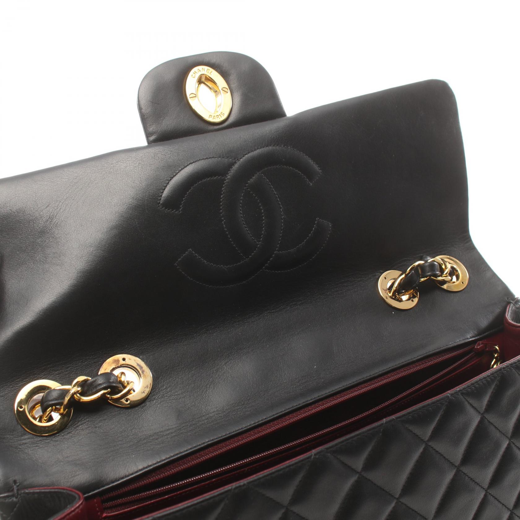 Chanel CC Quilted Leather Flap Bag Leather Shoulder Bag A01094 in Very Good Condition