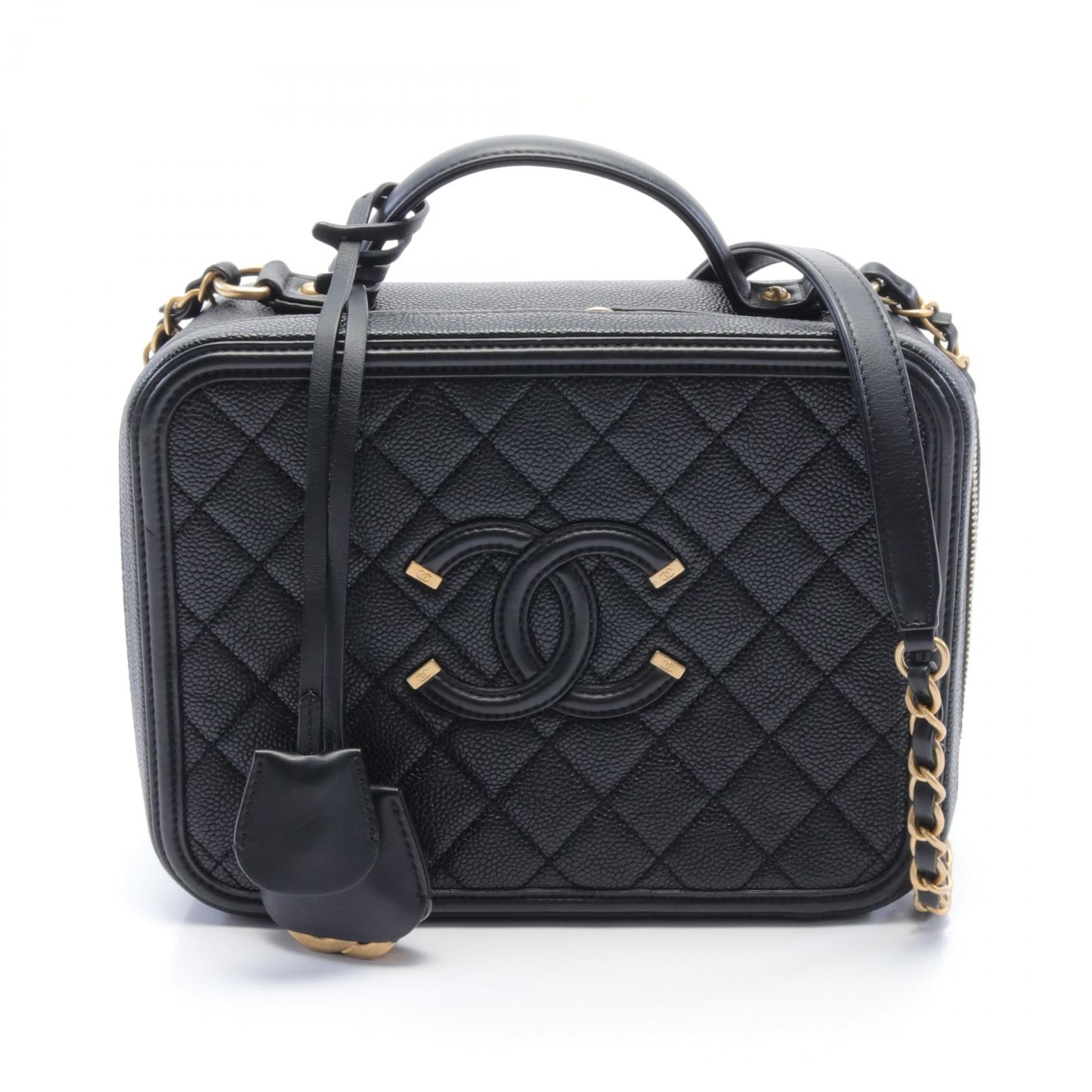 Chanel Quilted CC GHW Vanity Case Shoulder Bag Leather Vanity Bag A93344 in Excellent Condition