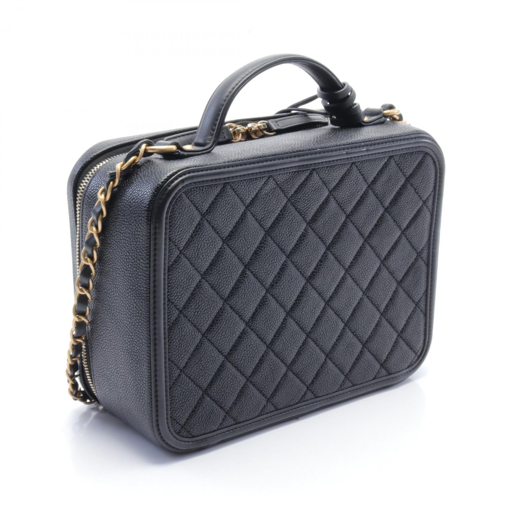 Chanel Quilted CC GHW Vanity Case Shoulder Bag Leather Vanity Bag A93344 in Excellent Condition