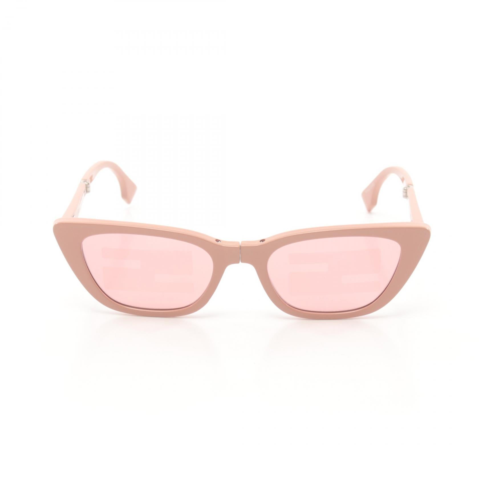 Fendi Baguette Cat Eye Sunglasses Pink