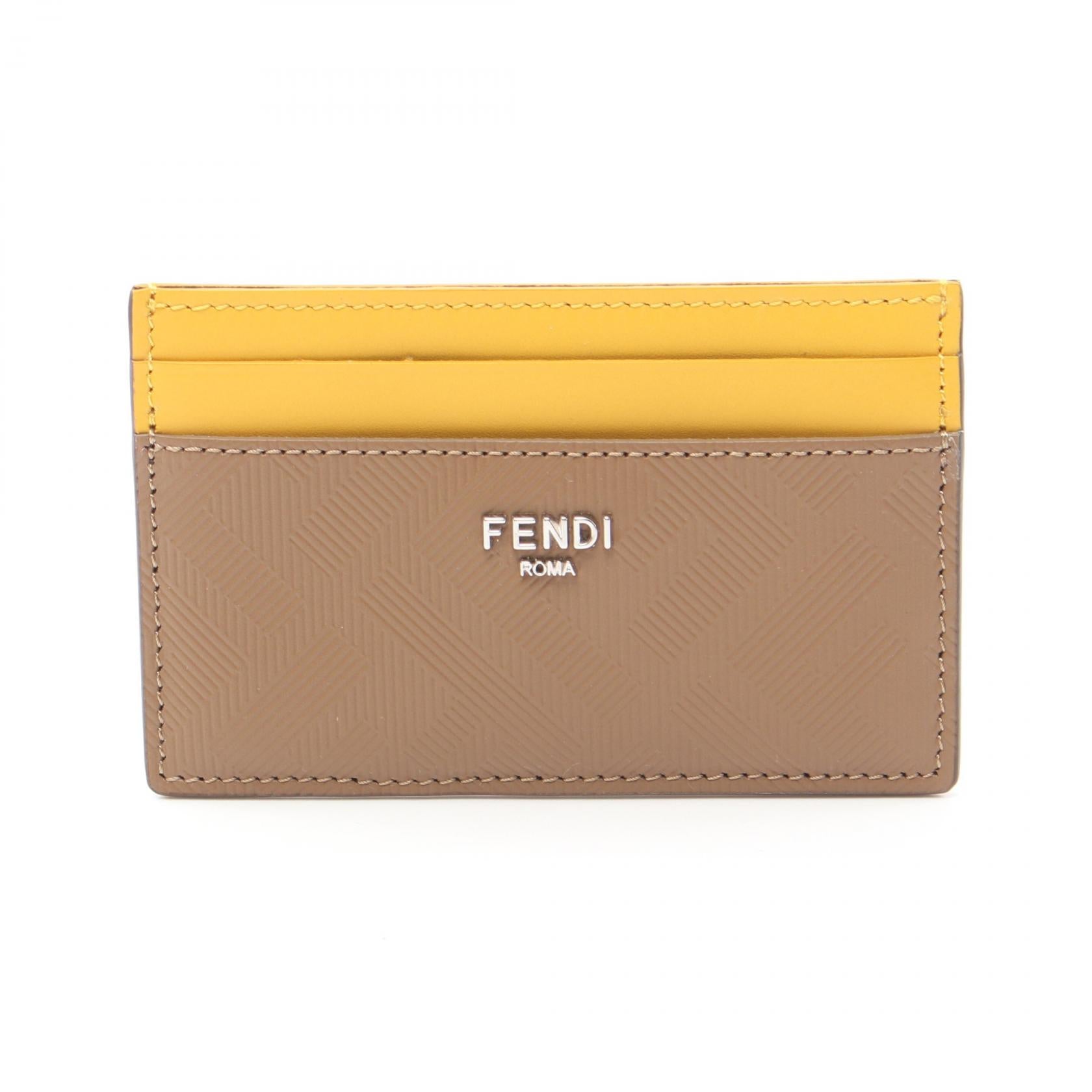 Fendi Leather Card Case Leather Card Case 7M0347AJF4F1F2S in Great Condition