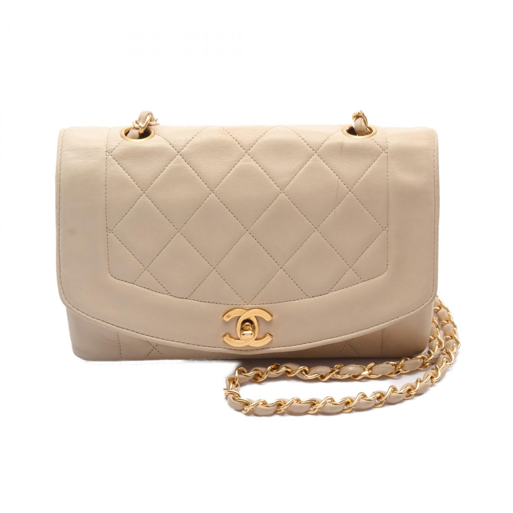 Chanel Diana Flap Leather Shoulder Bag A01165