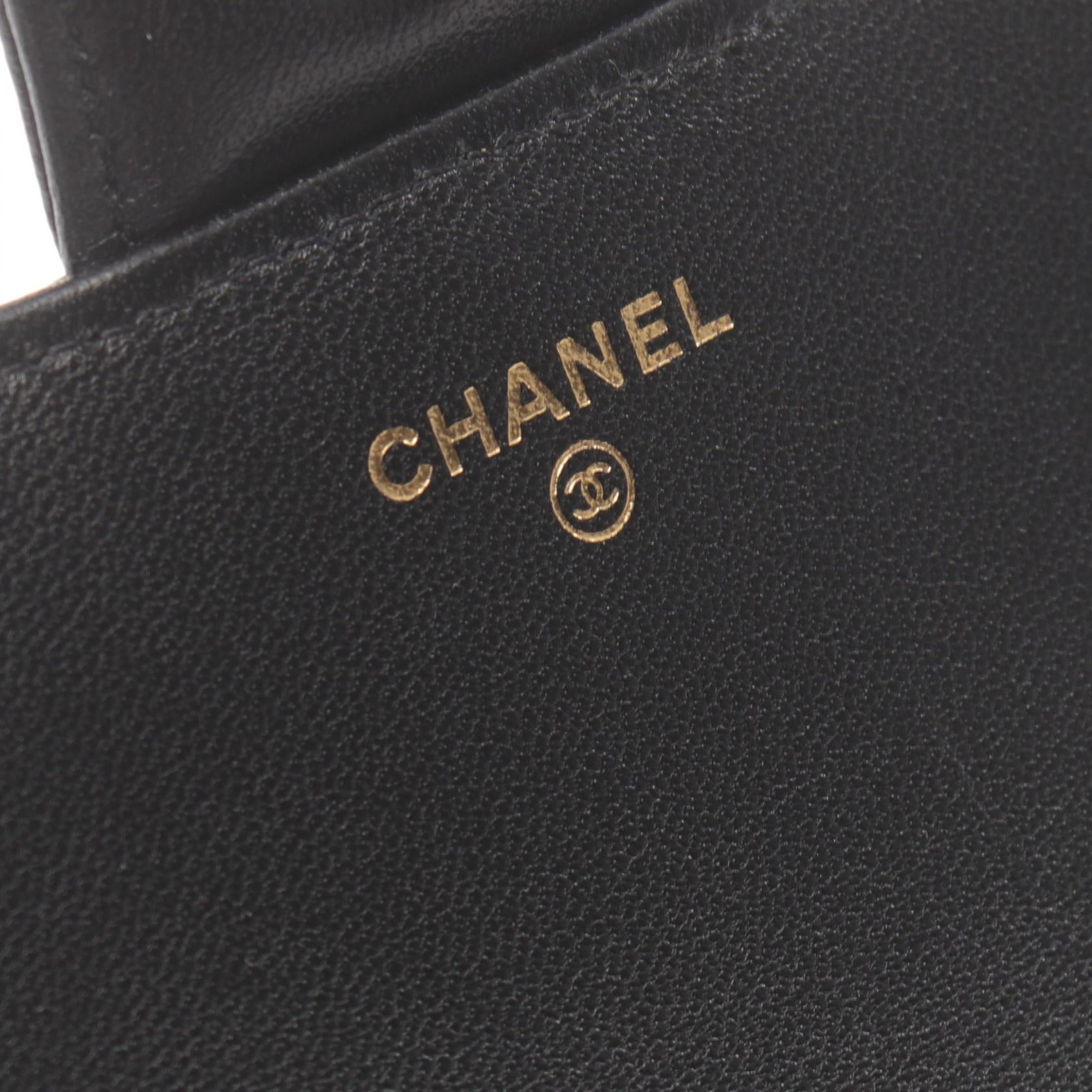 Chanel Matelasse Wallet on Chain Leather Shoulder Bag A3046209 in Great Condition