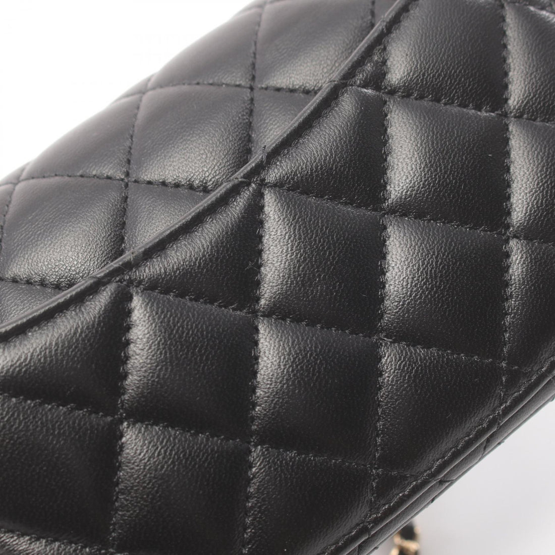 Chanel Matelasse Lambskin Shoulder Bag Black