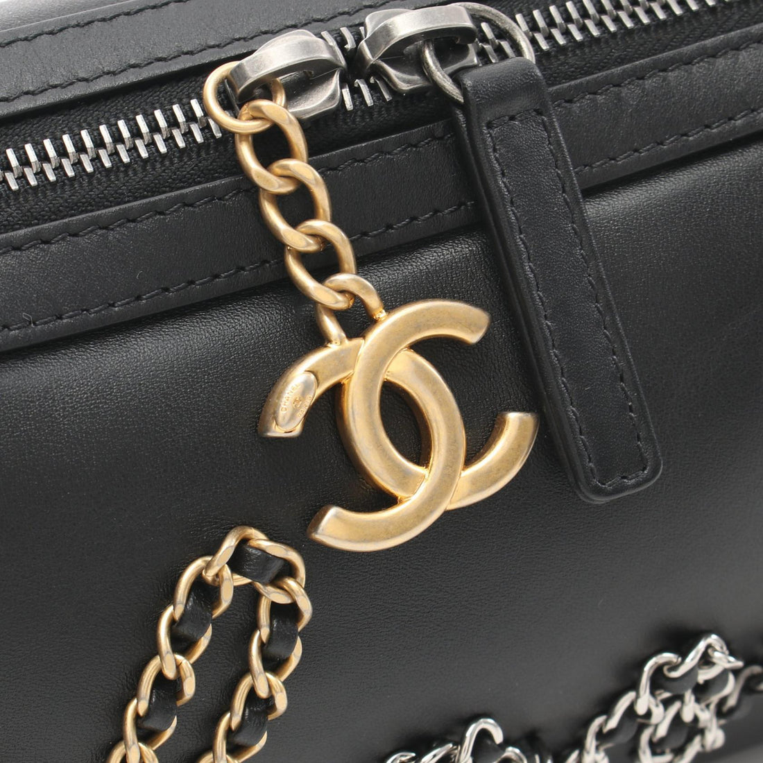 Chanel Logo Signature Bowling Bag Leather Shoulder Bag in Great Condition