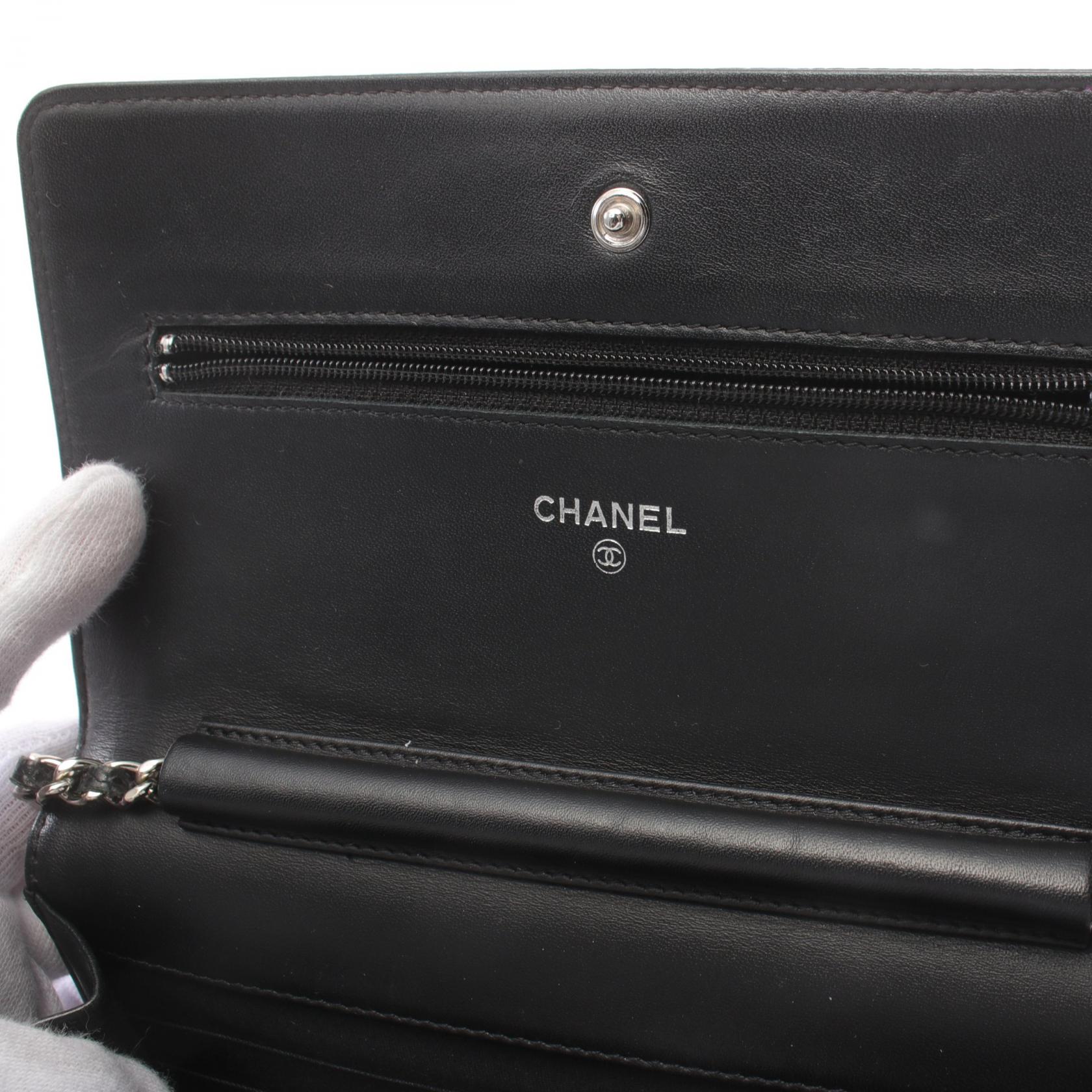 Chanel Caviar Skin Shoulder Bag Black