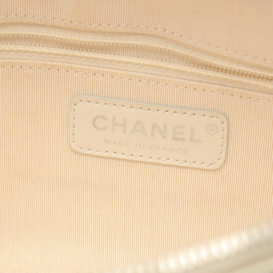 Chanel Caviar Skin Shoulder Bag Gray