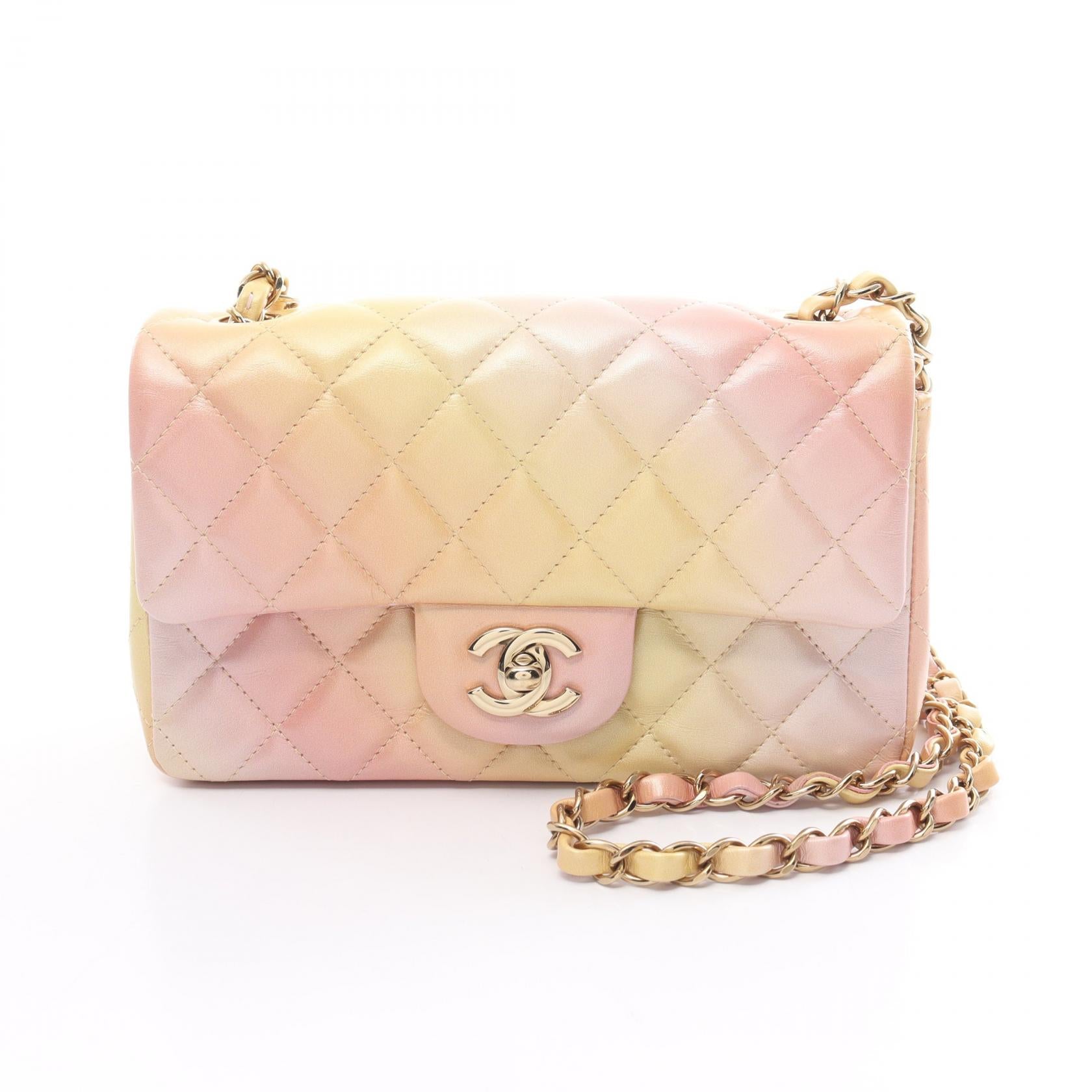 Chanel Classic Mini Single Flap Bag  Leather Shoulder Bag A69900 in Great Condition