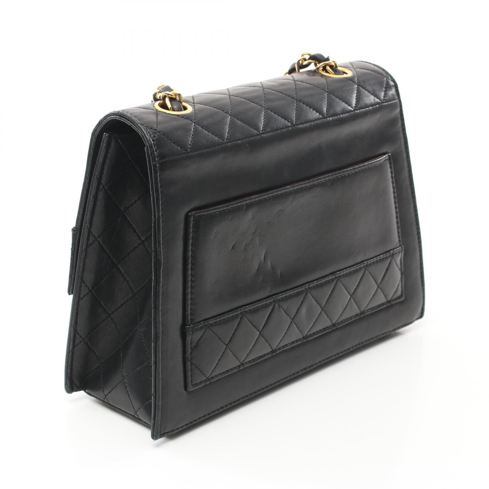 Chanel Matelasse Lambskin Shoulder Bag Black