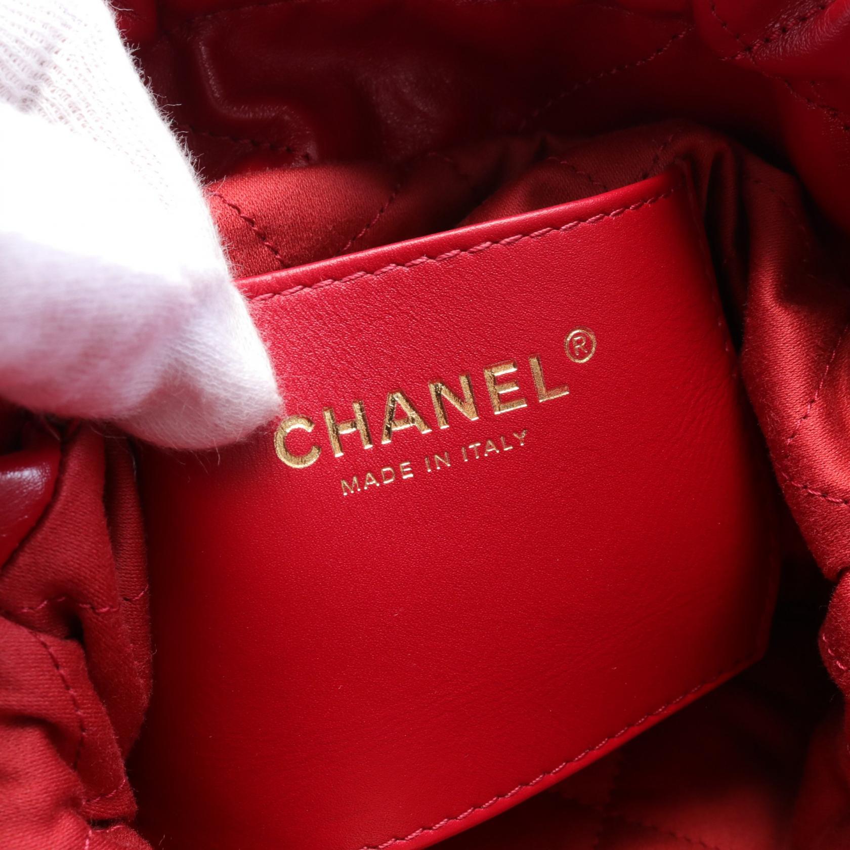 Chanel 22 Leather Shoulder Bag Red