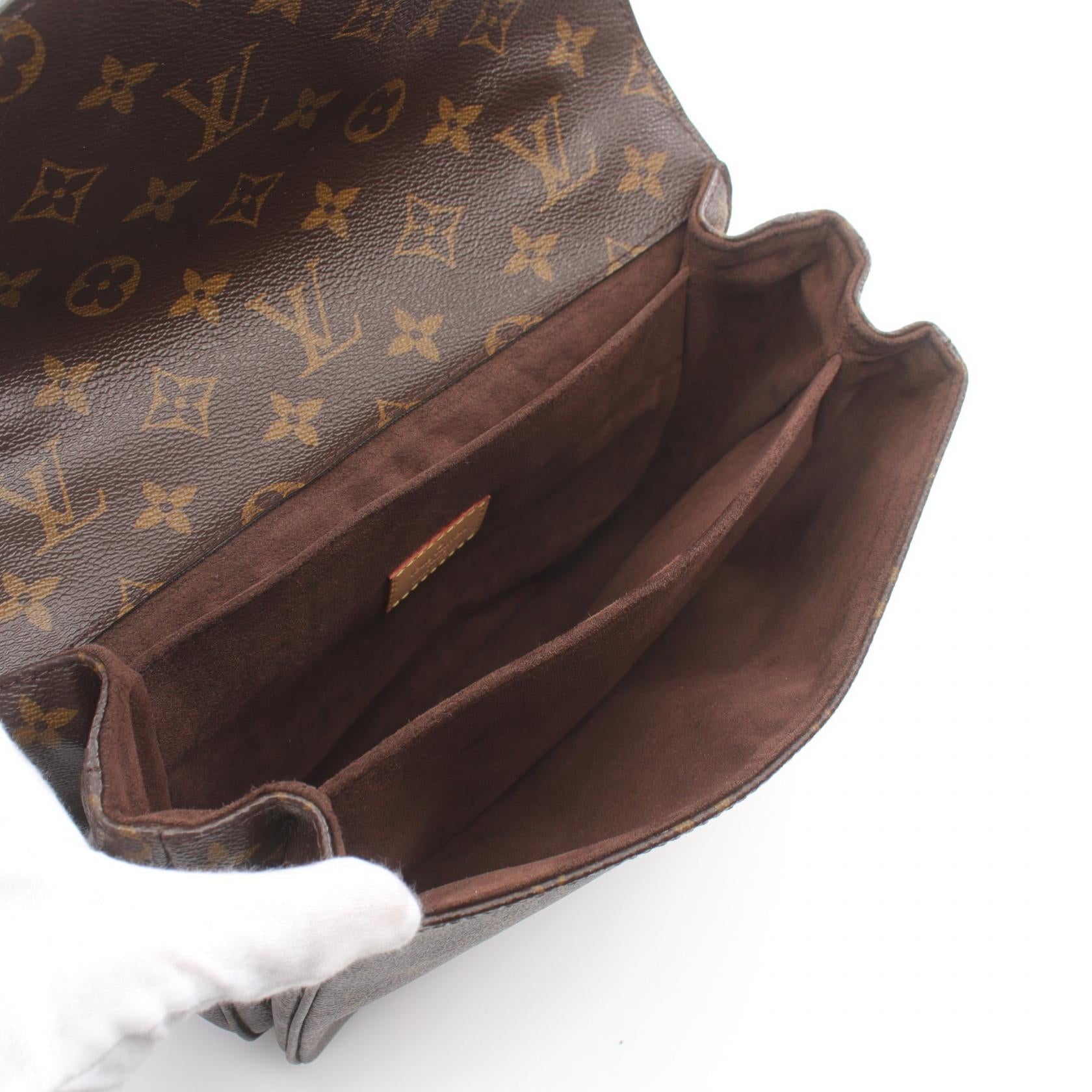 Louis Vuitton Monogram Pochette Metis MM  Canvas Handbag M44875 in Very Good Condition