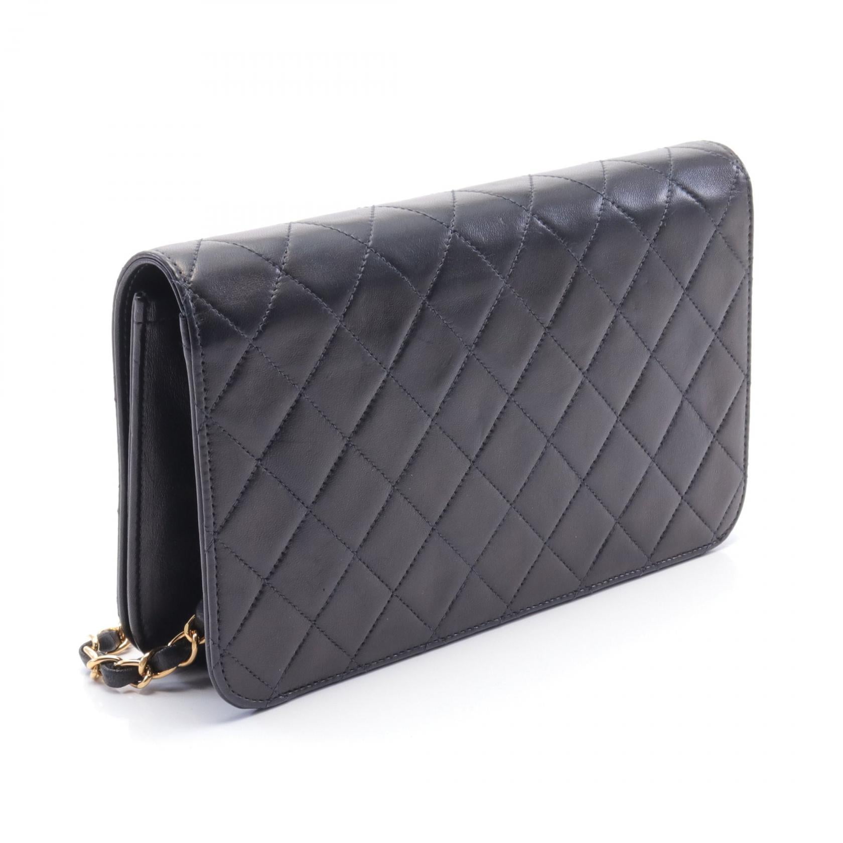 Chanel Lambskin Matelasse Shoulder Bag A03568