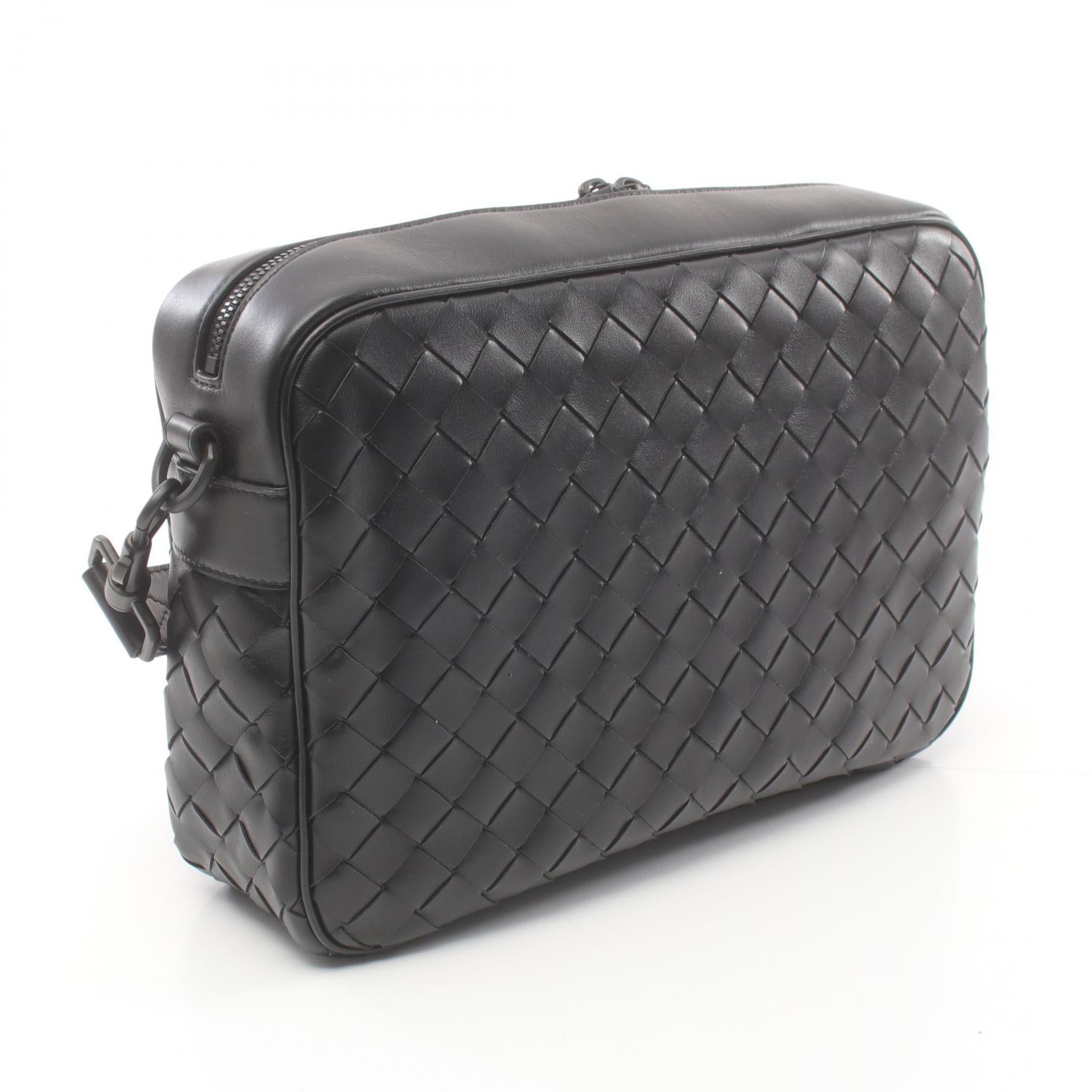 Bottega Veneta Intrecciato Medium Camera Bag