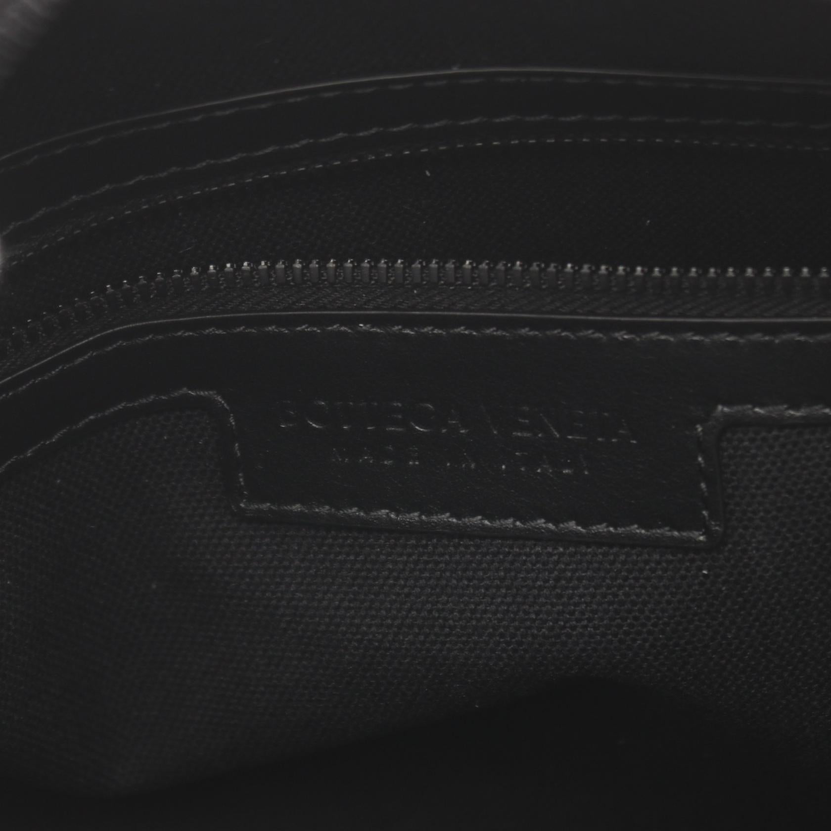 Bottega Veneta Intrecciato Medium Camera Bag