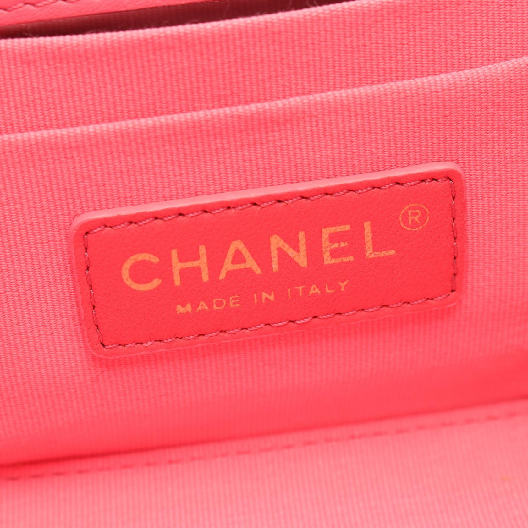 Chanel Matelasse Lambskin Shoulder Bag Pink